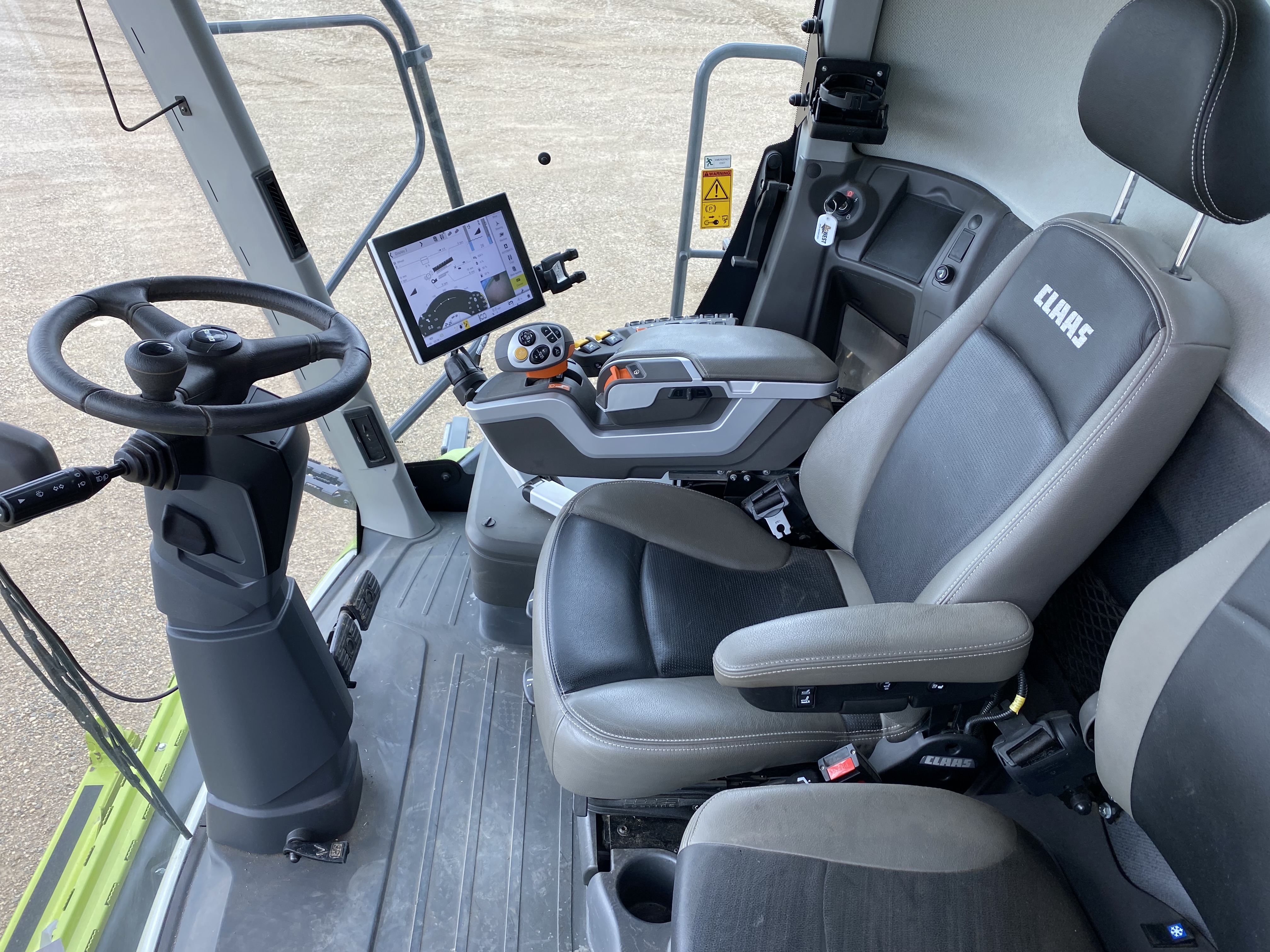 2023 CLAAS 7500TT Combine