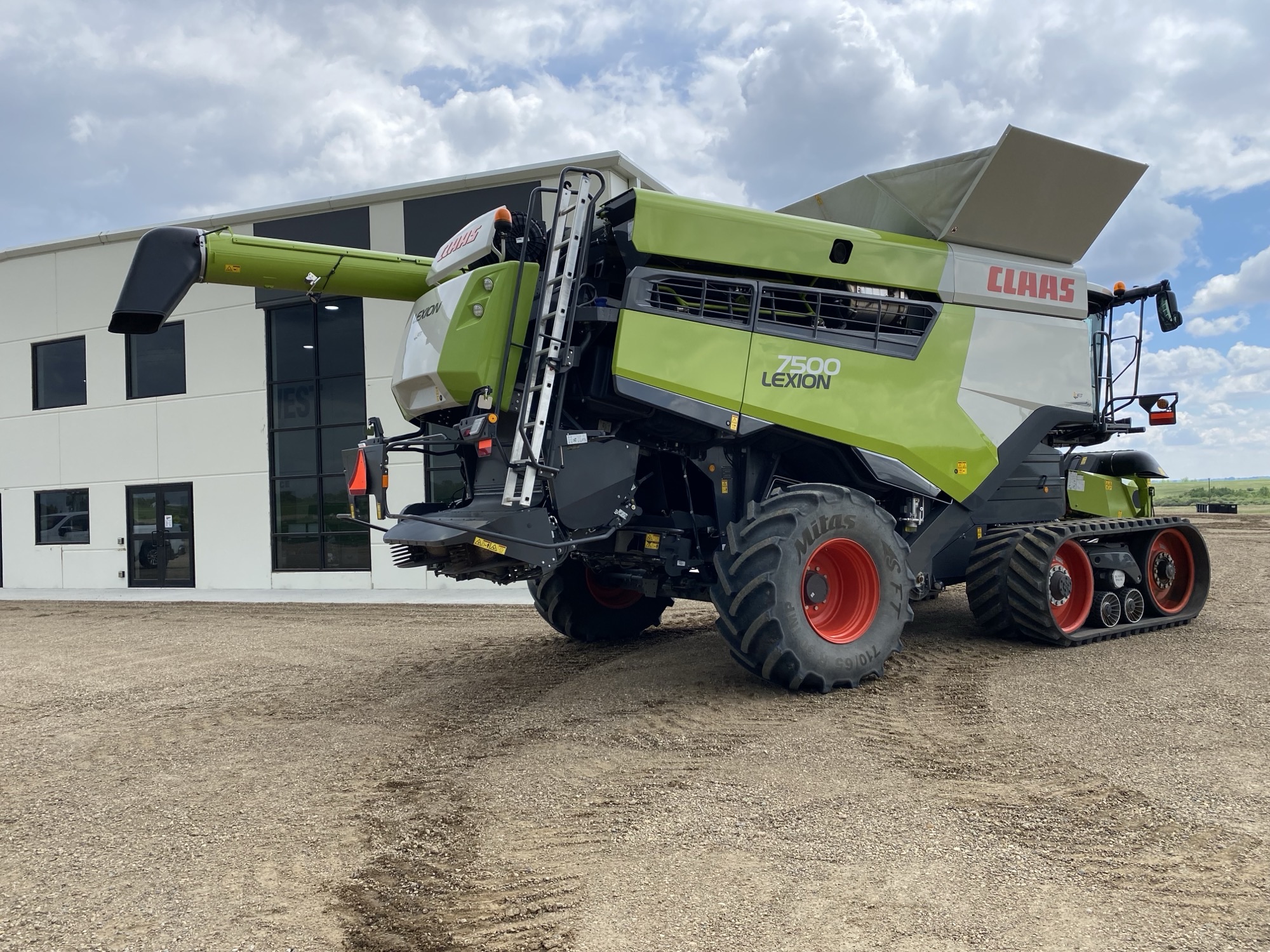 2023 CLAAS 7500TT Combine