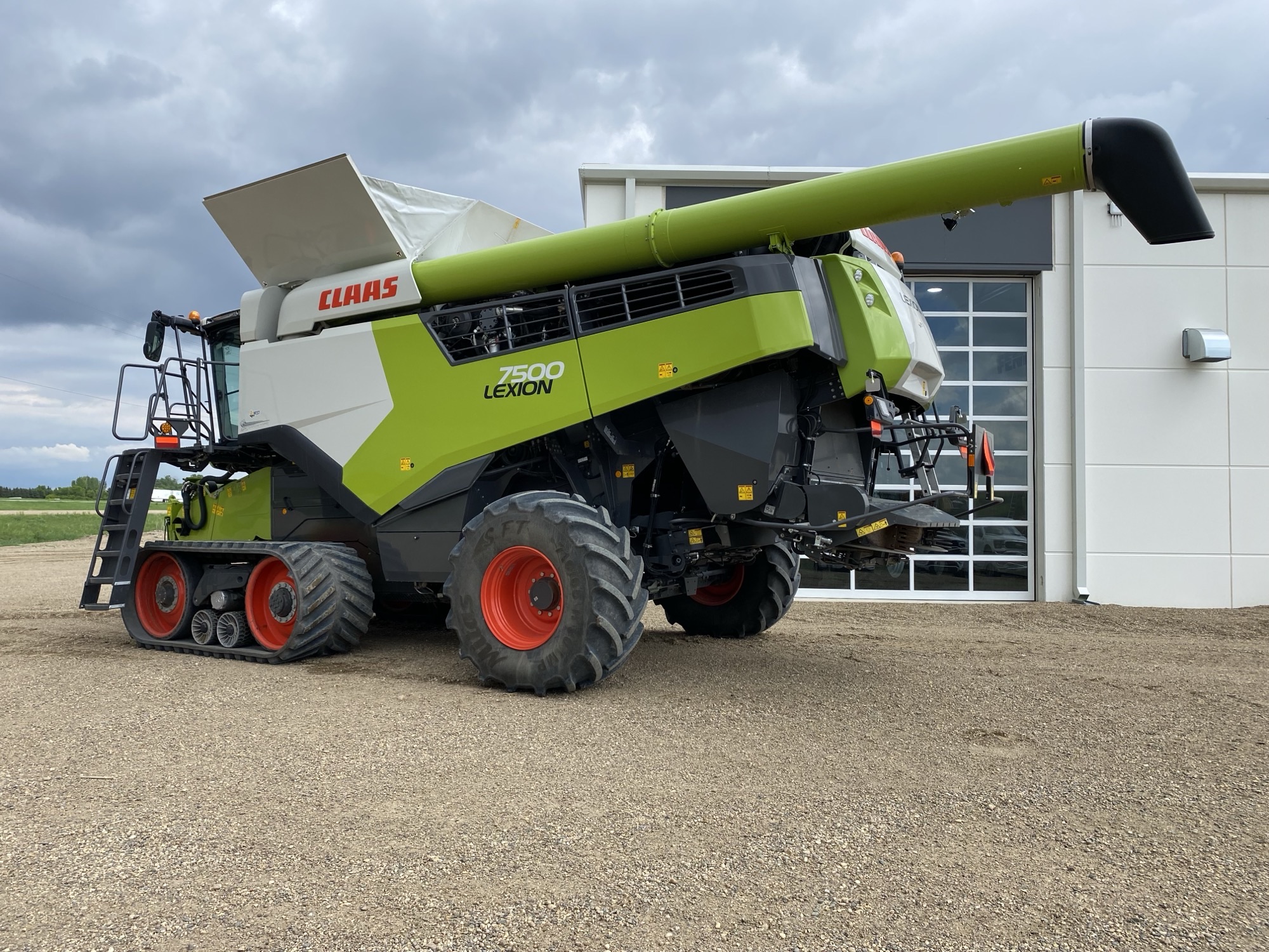 2023 CLAAS 7500TT Combine