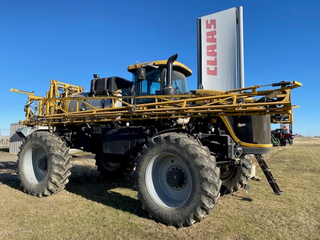 2015 RoGator RG1100B Sprayer/High Clearance