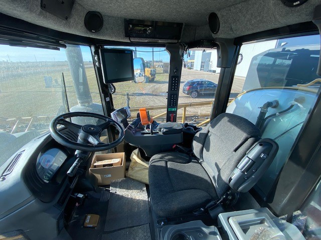 2015 RoGator RG1100B Sprayer/High Clearance