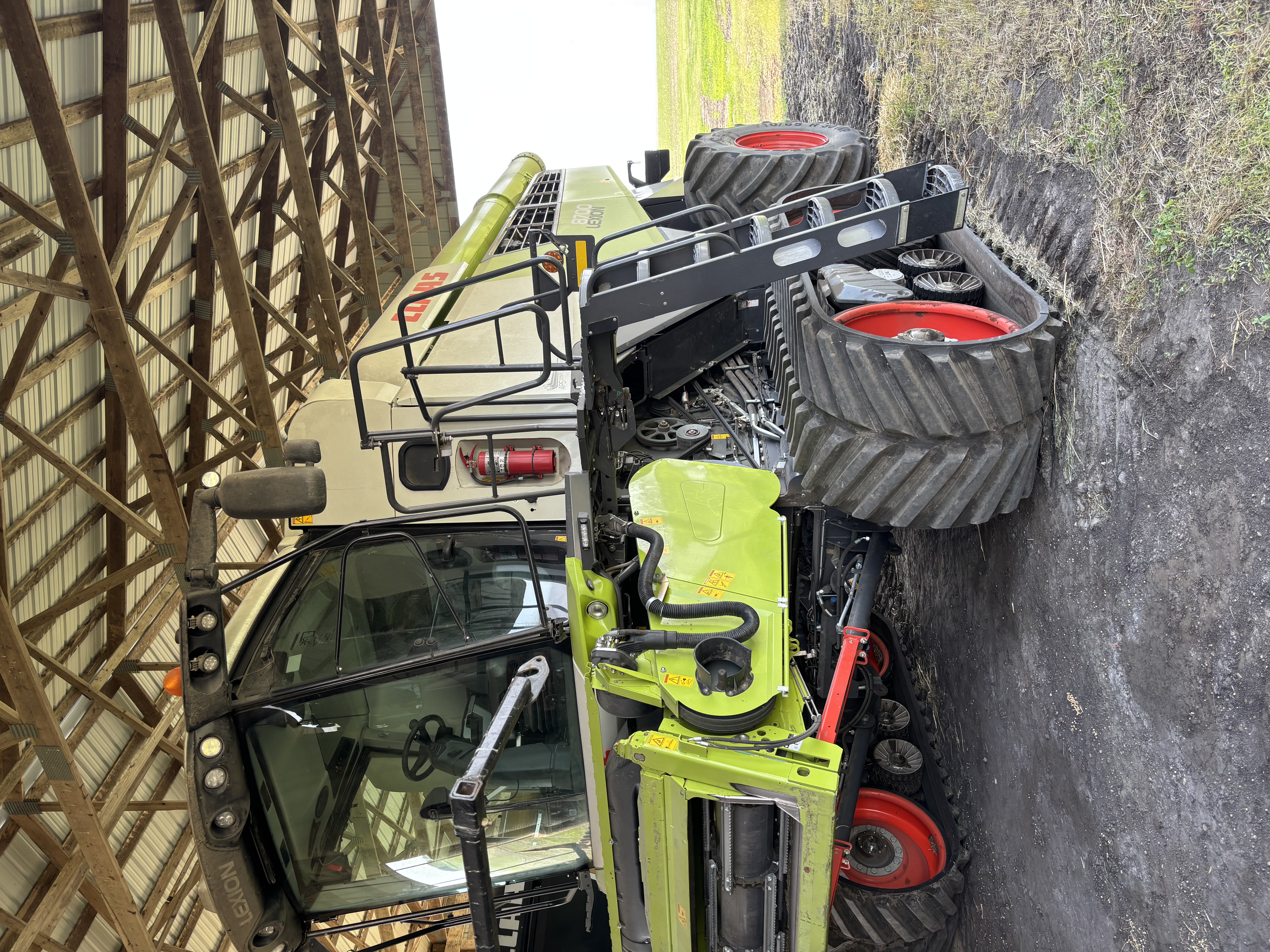2022 CLAAS 8700TT Combine