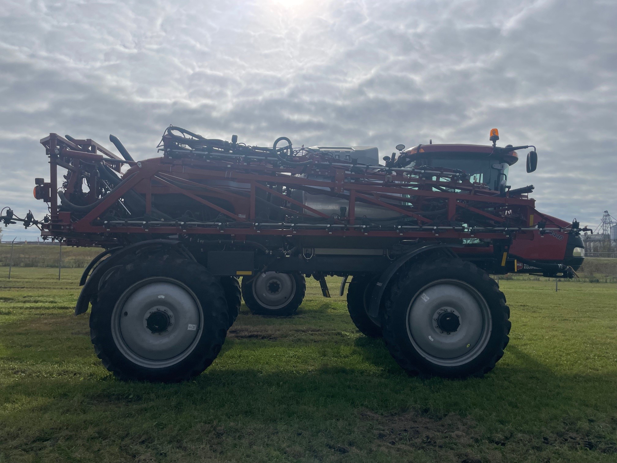 2018 Case IH Patriot 4440 Sprayer/High Clearance
