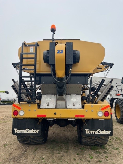 2022 TerraGator TG8400C Floater