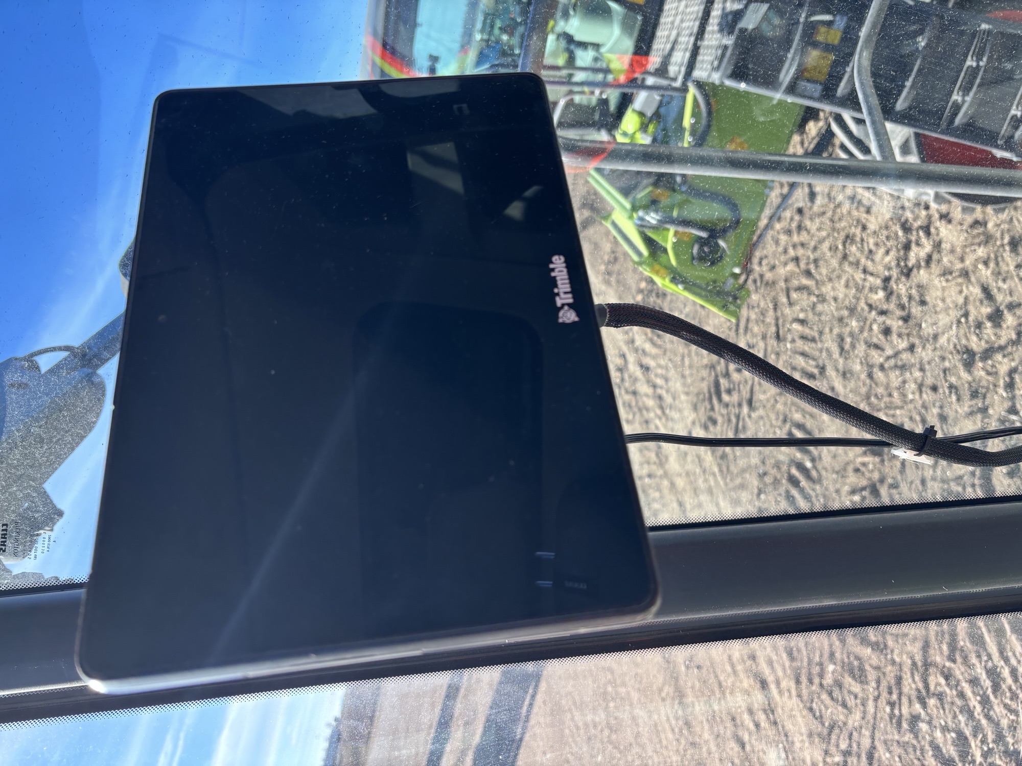 2025 CLAAS 8700TT small grains Combine