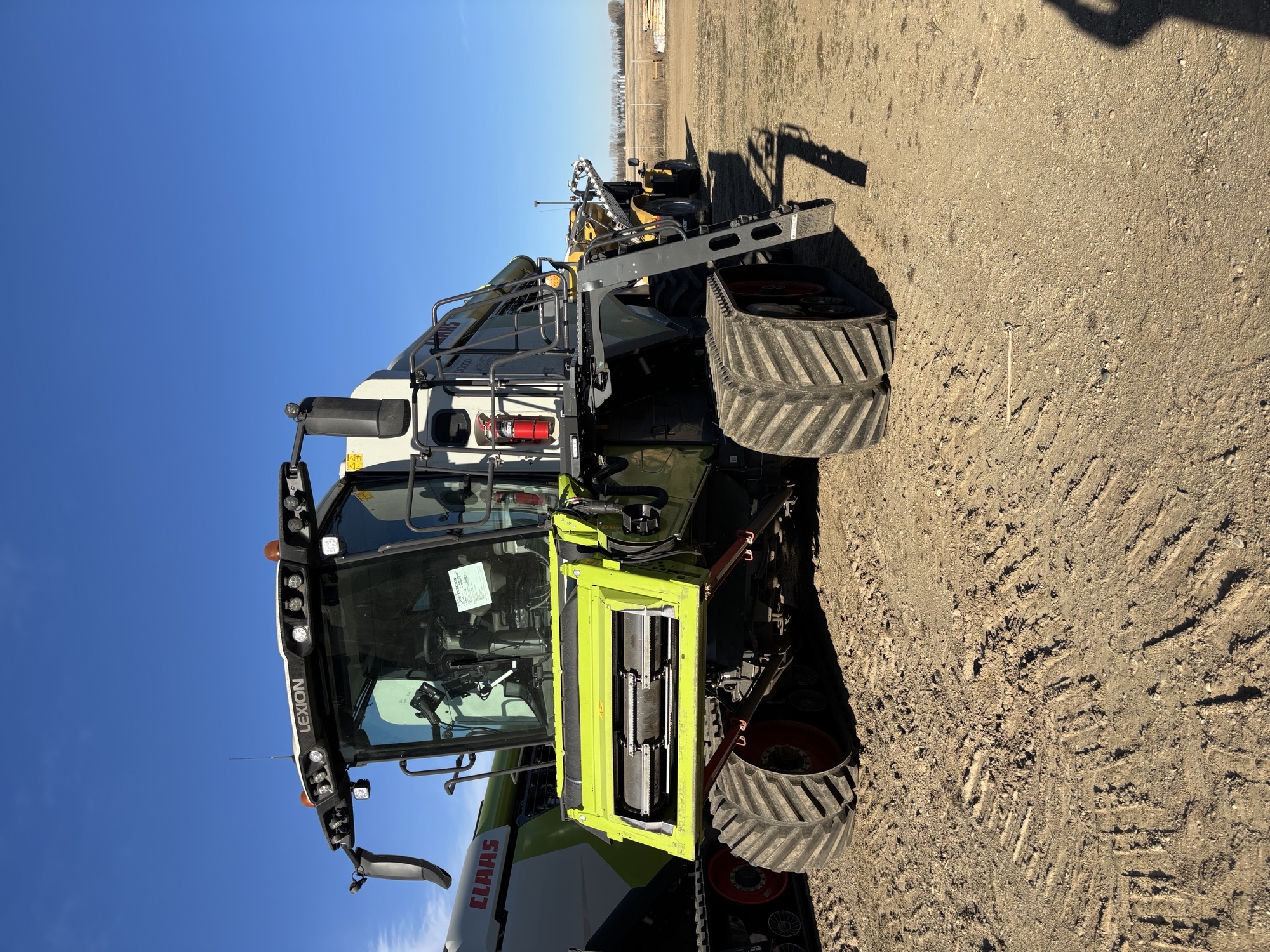 2025 CLAAS 8700TT small grains Combine