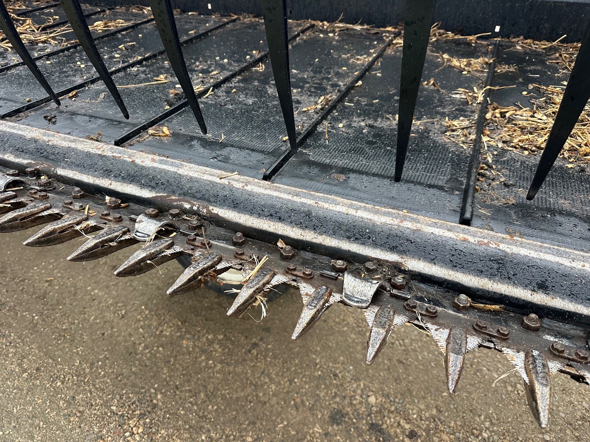 2016 MacDon FD75-40 Header Combine