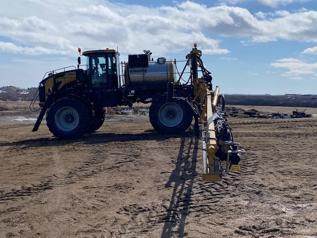 2018 RoGator RG1100C Sprayer/High Clearance