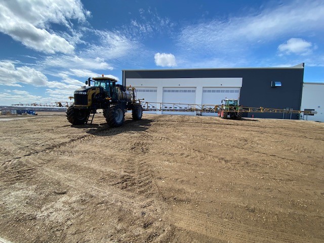 2018 RoGator RG1100C Sprayer/High Clearance