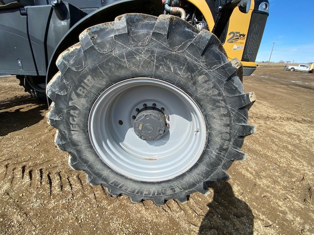 2018 RoGator RG1100C Sprayer/High Clearance