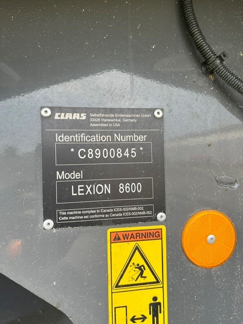 2022 CLAAS 8600 Combine