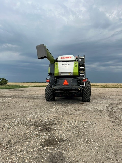 2022 CLAAS 8600 Combine