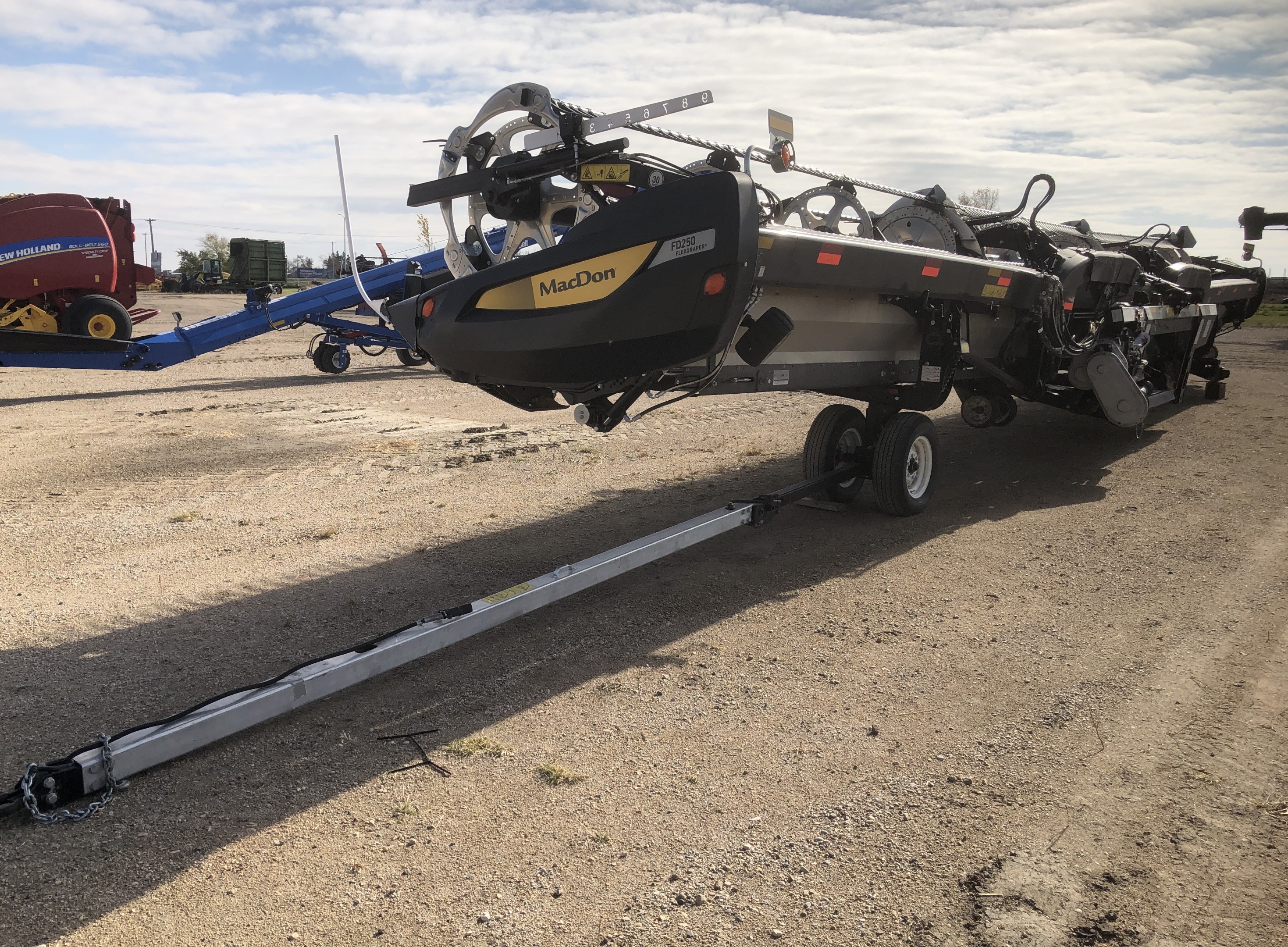 2022 MacDon FD250 Header Draper Flex