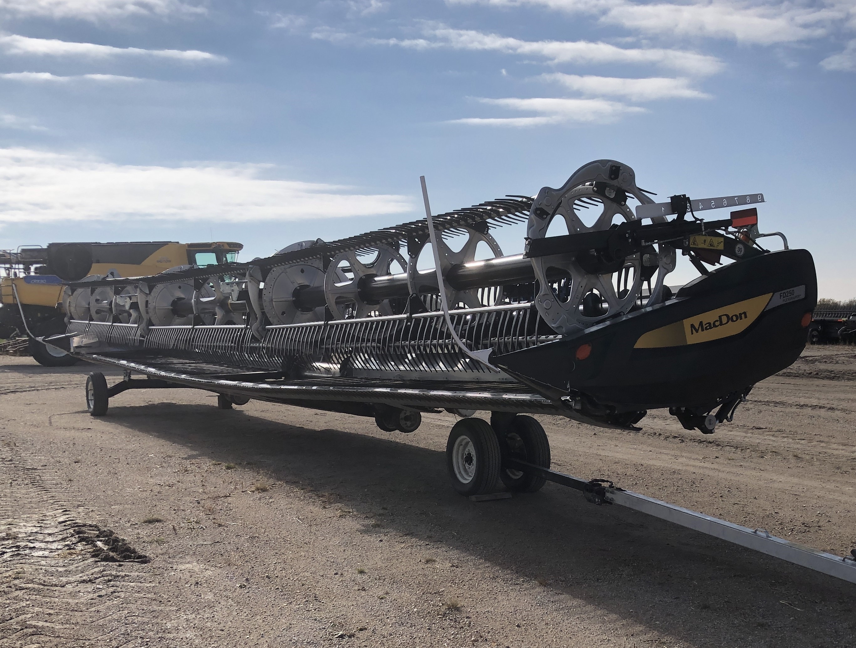 2022 MacDon FD250 Header Draper Flex
