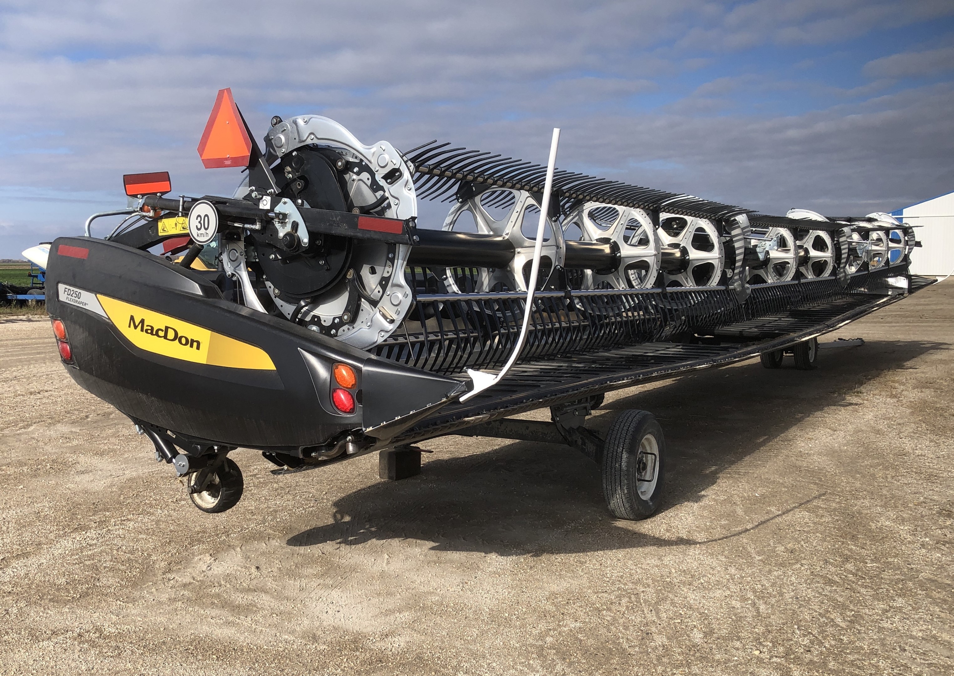 2022 MacDon FD250 Header Draper Flex