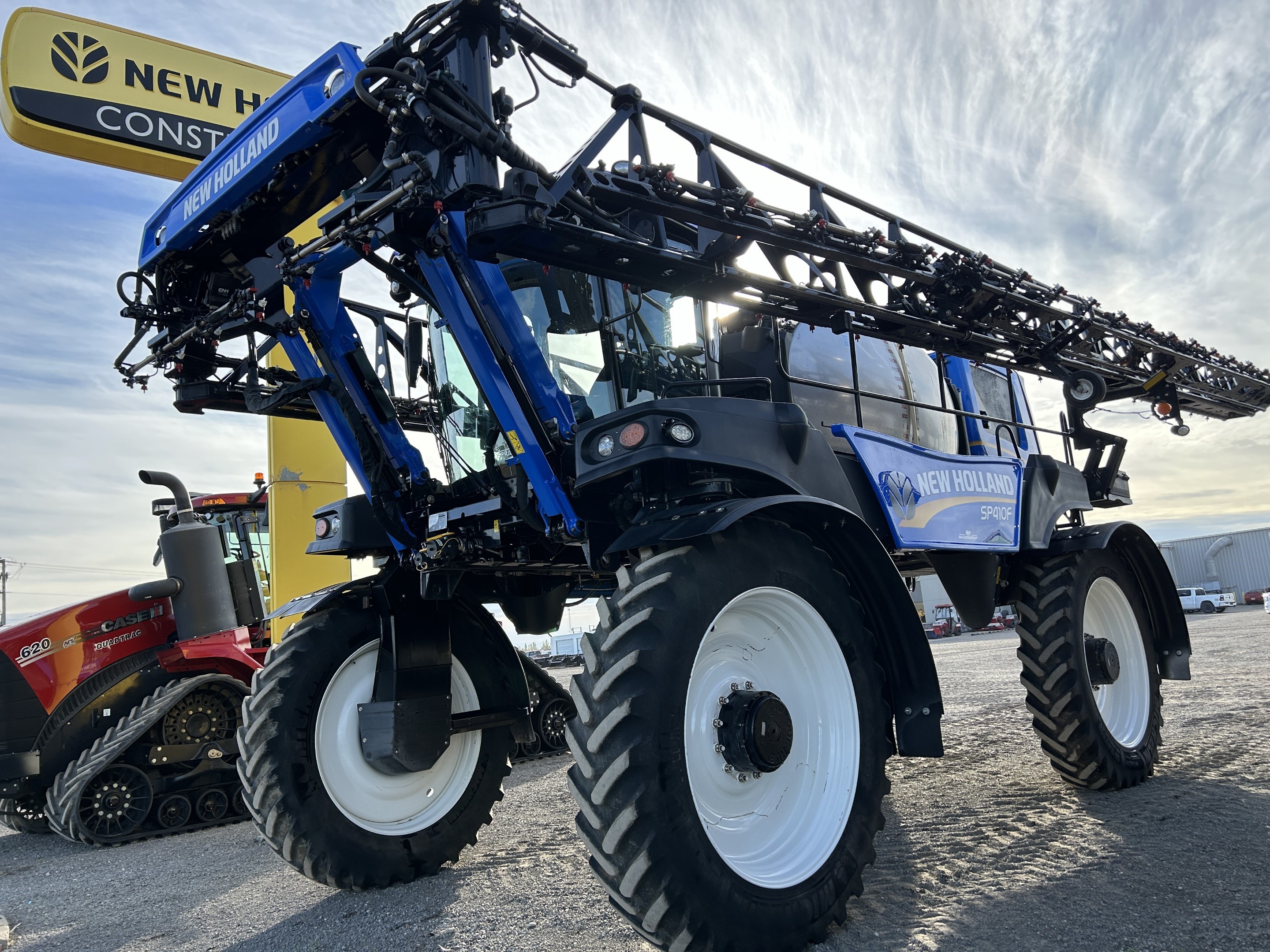 2022 New Holland SP.410F Sprayer/High Clearance