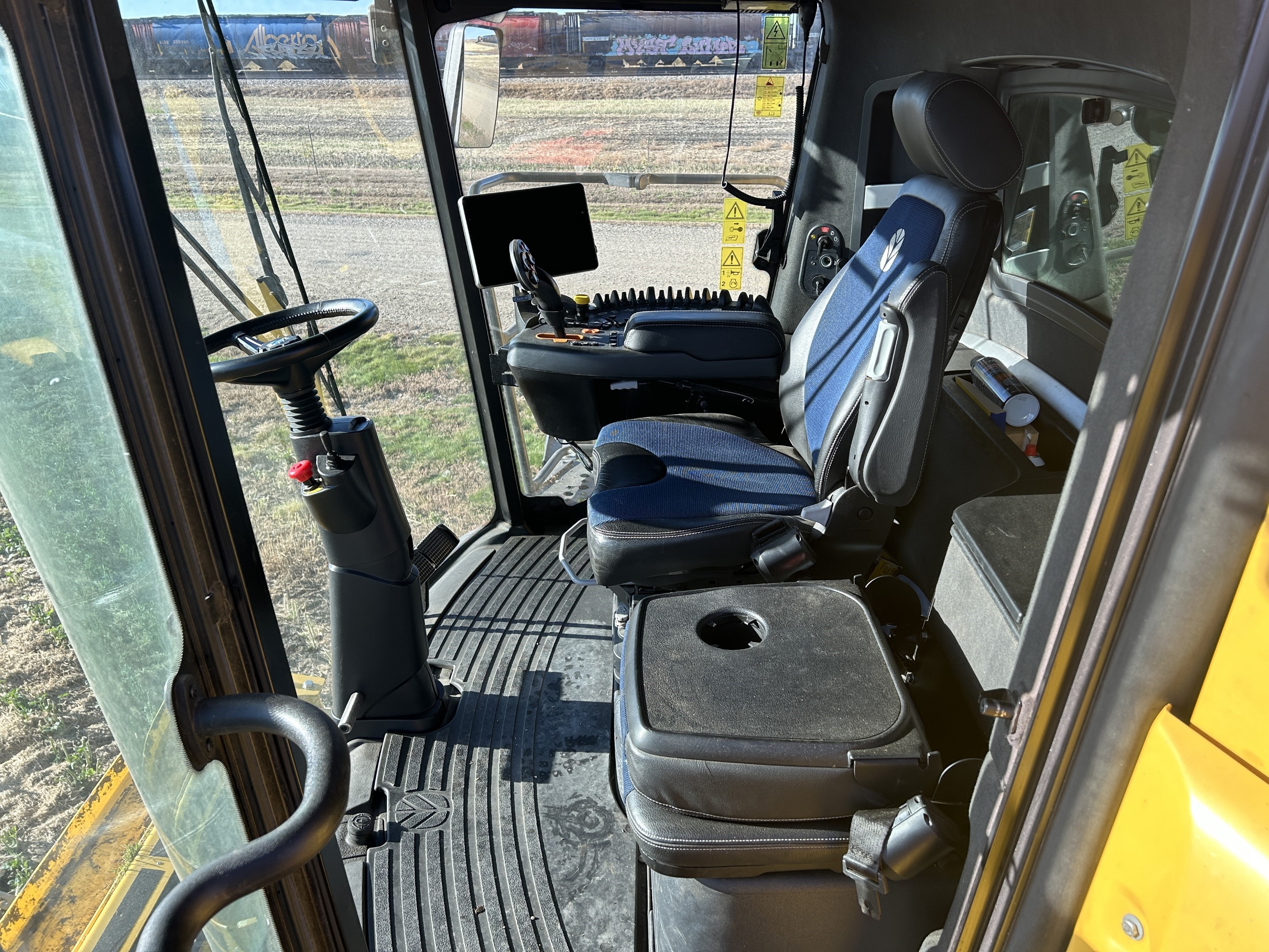 2023 New Holland CR9.90Z Combine