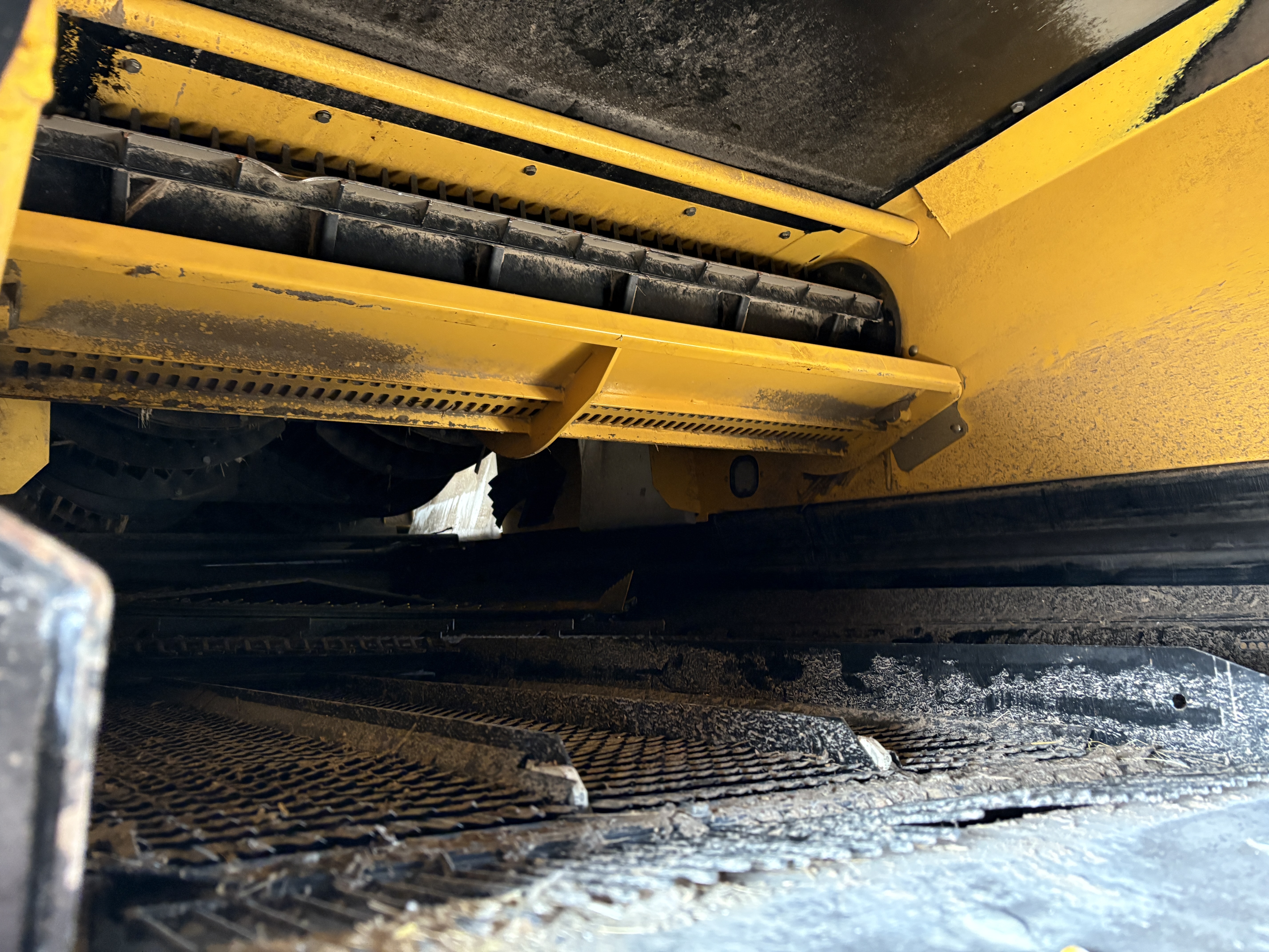 2024 New Holland CR9.90Z Combine