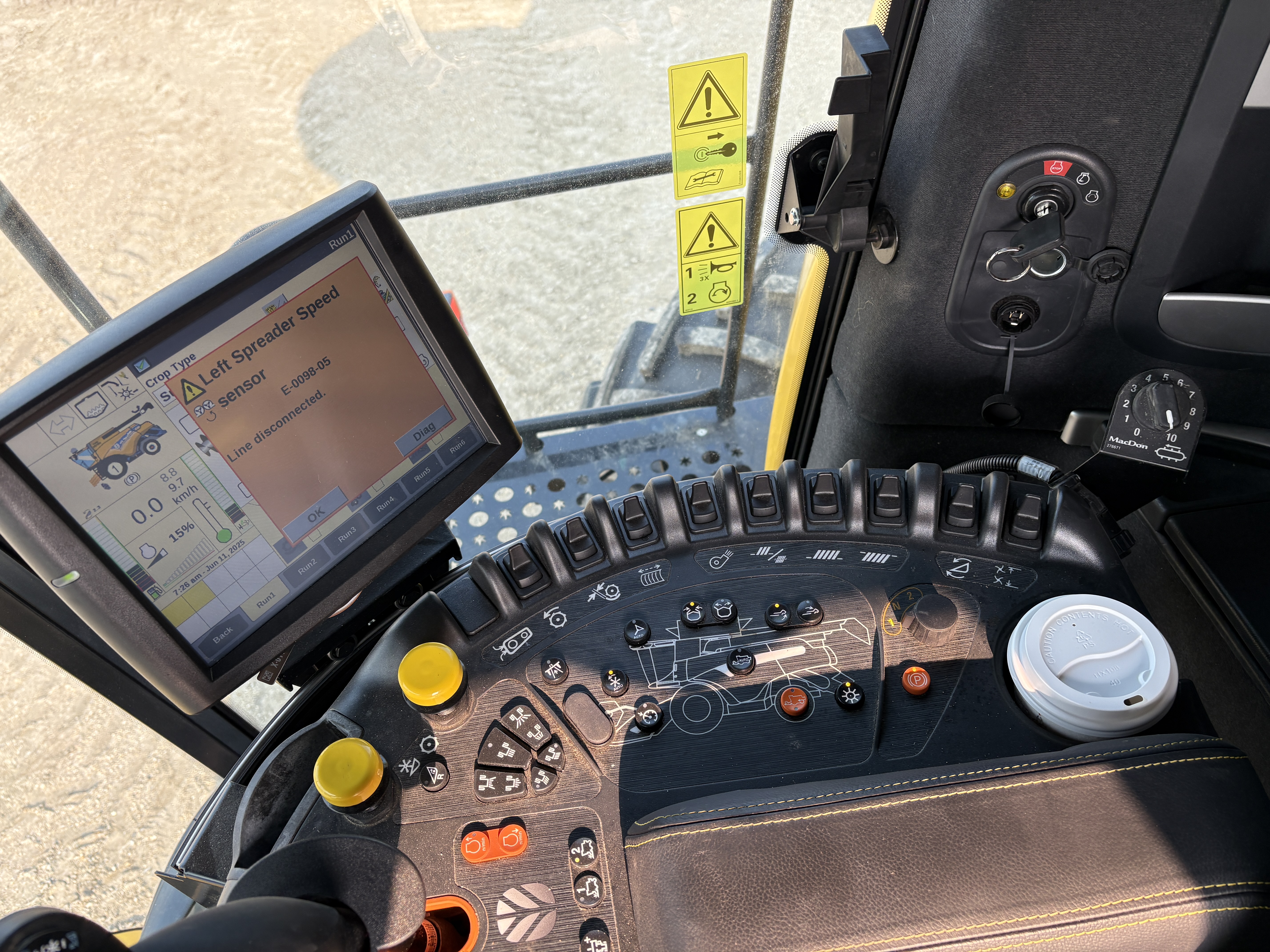 2024 New Holland CR9.90Z Combine