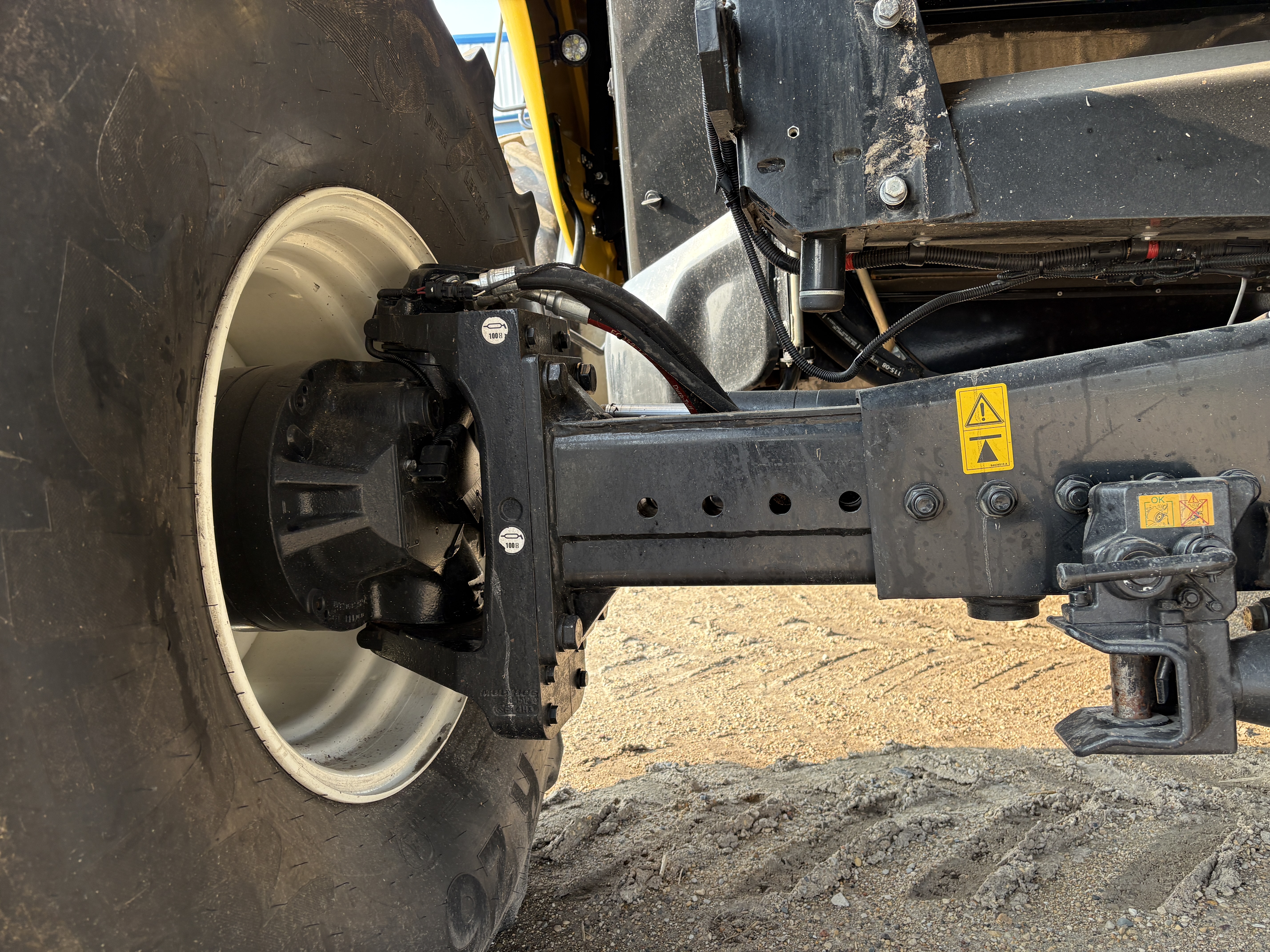 2024 New Holland CR9.90Z Combine