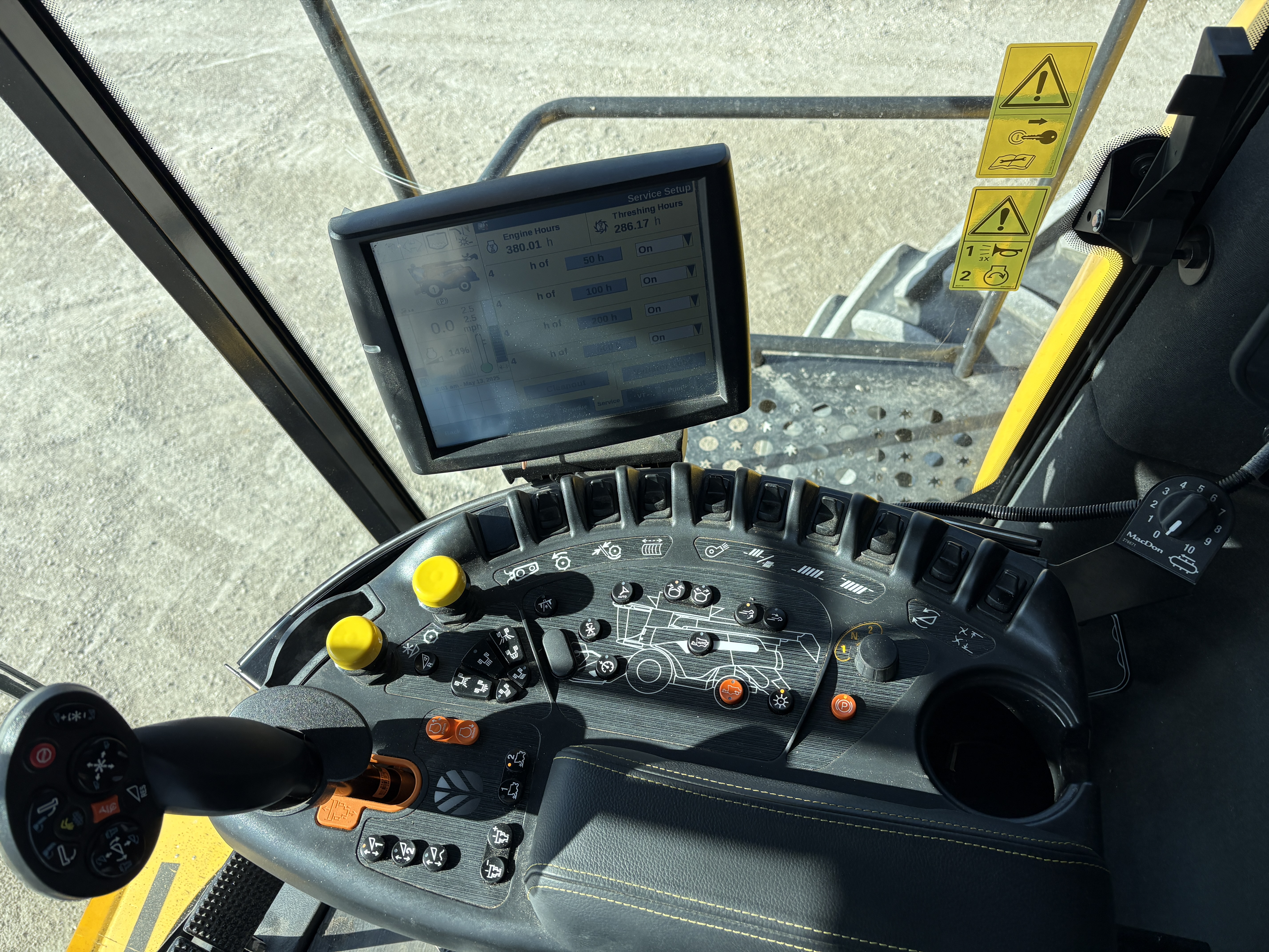 2024 New Holland CR9.90Z Combine