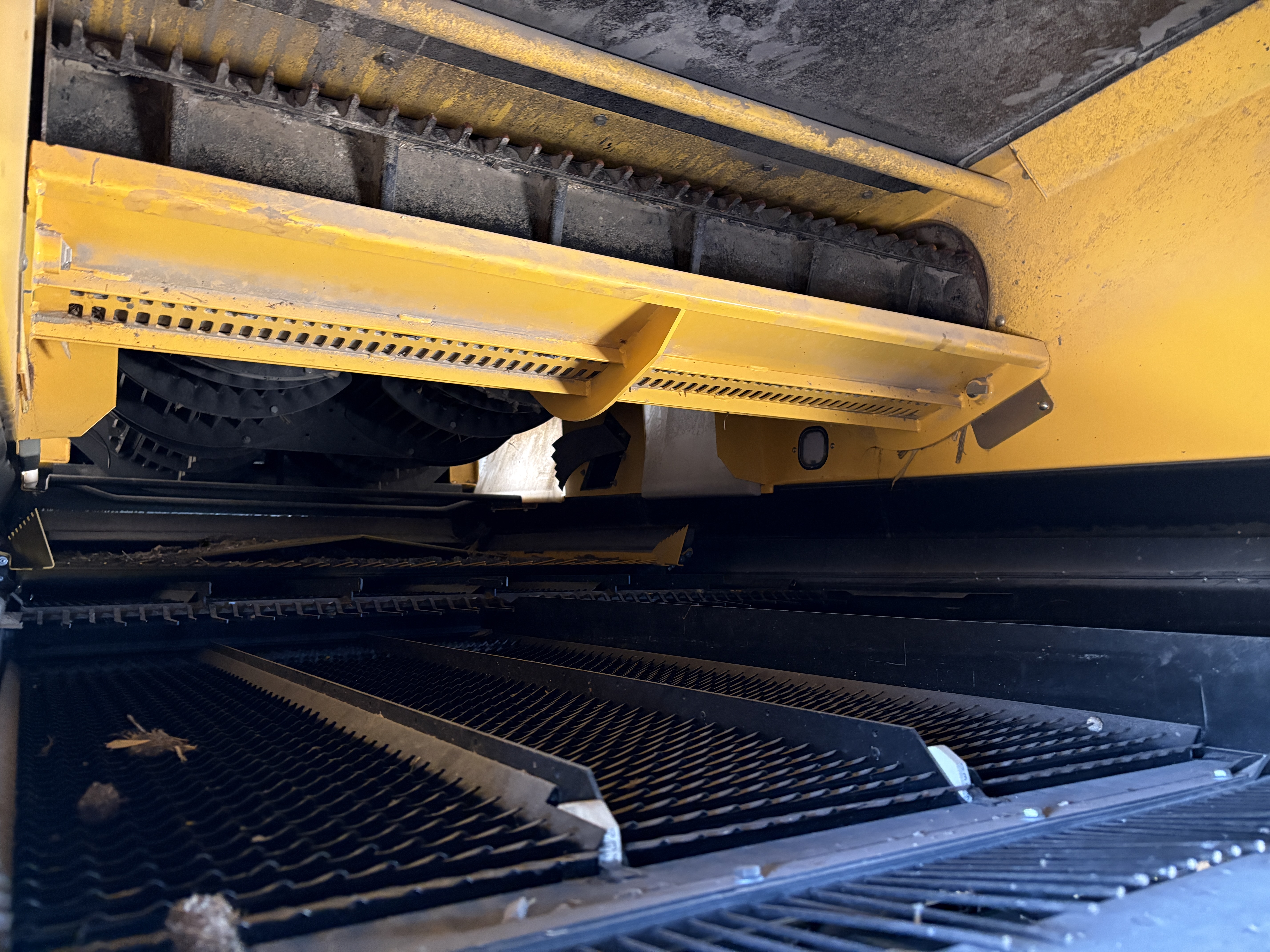 2024 New Holland CR9.90Z Combine