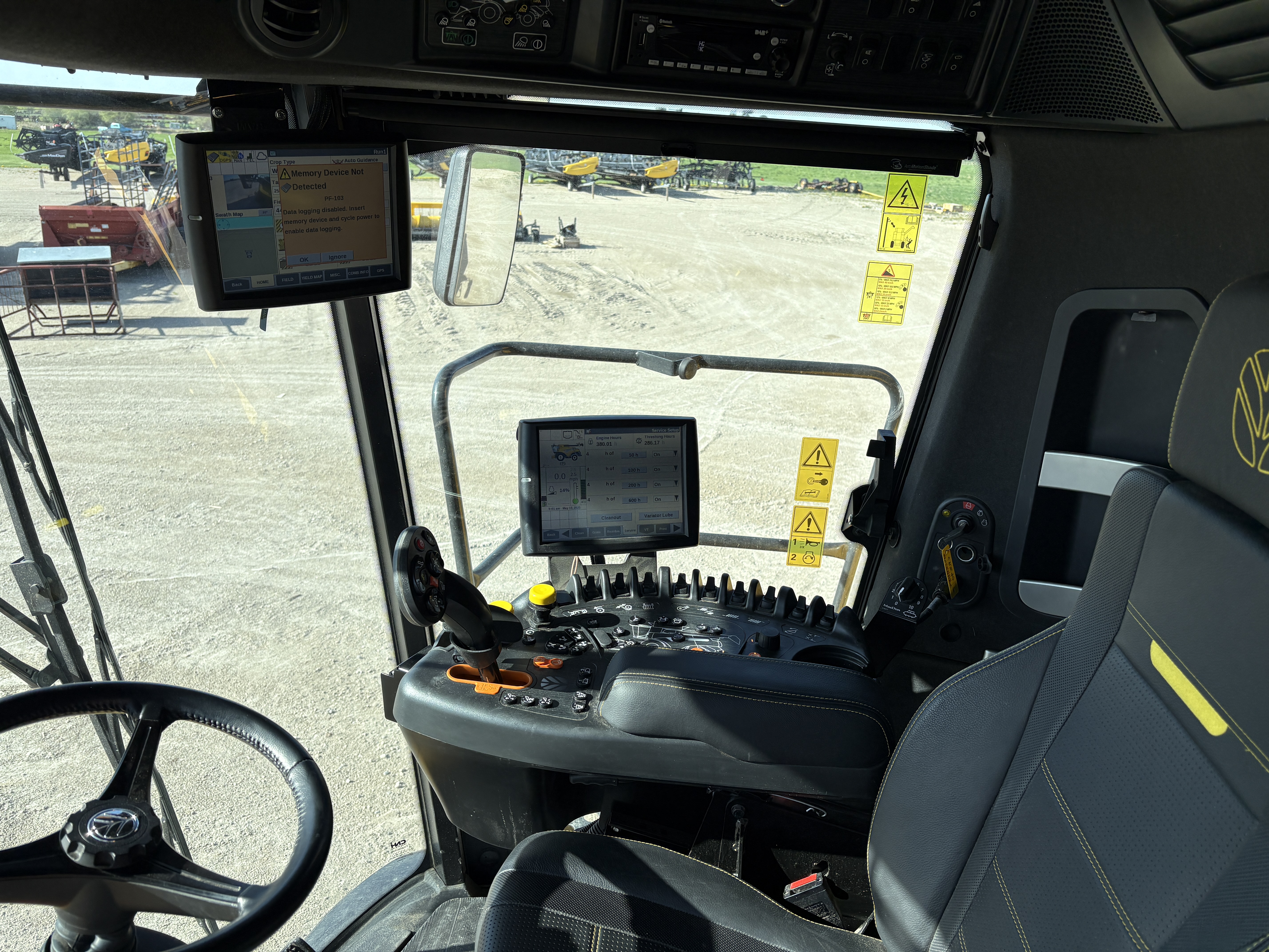 2024 New Holland CR9.90Z Combine