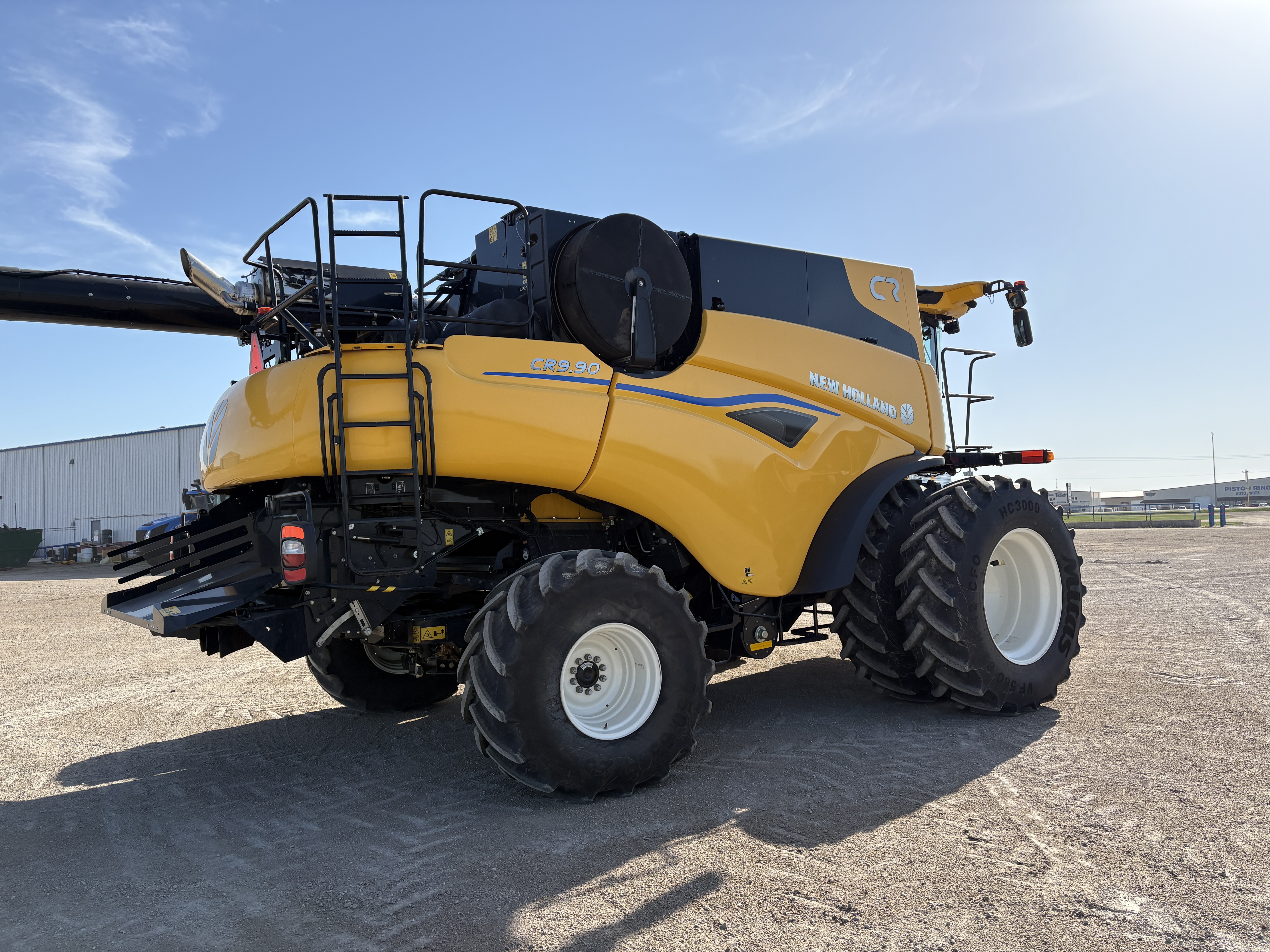 2024 New Holland CR9.90Z Combine