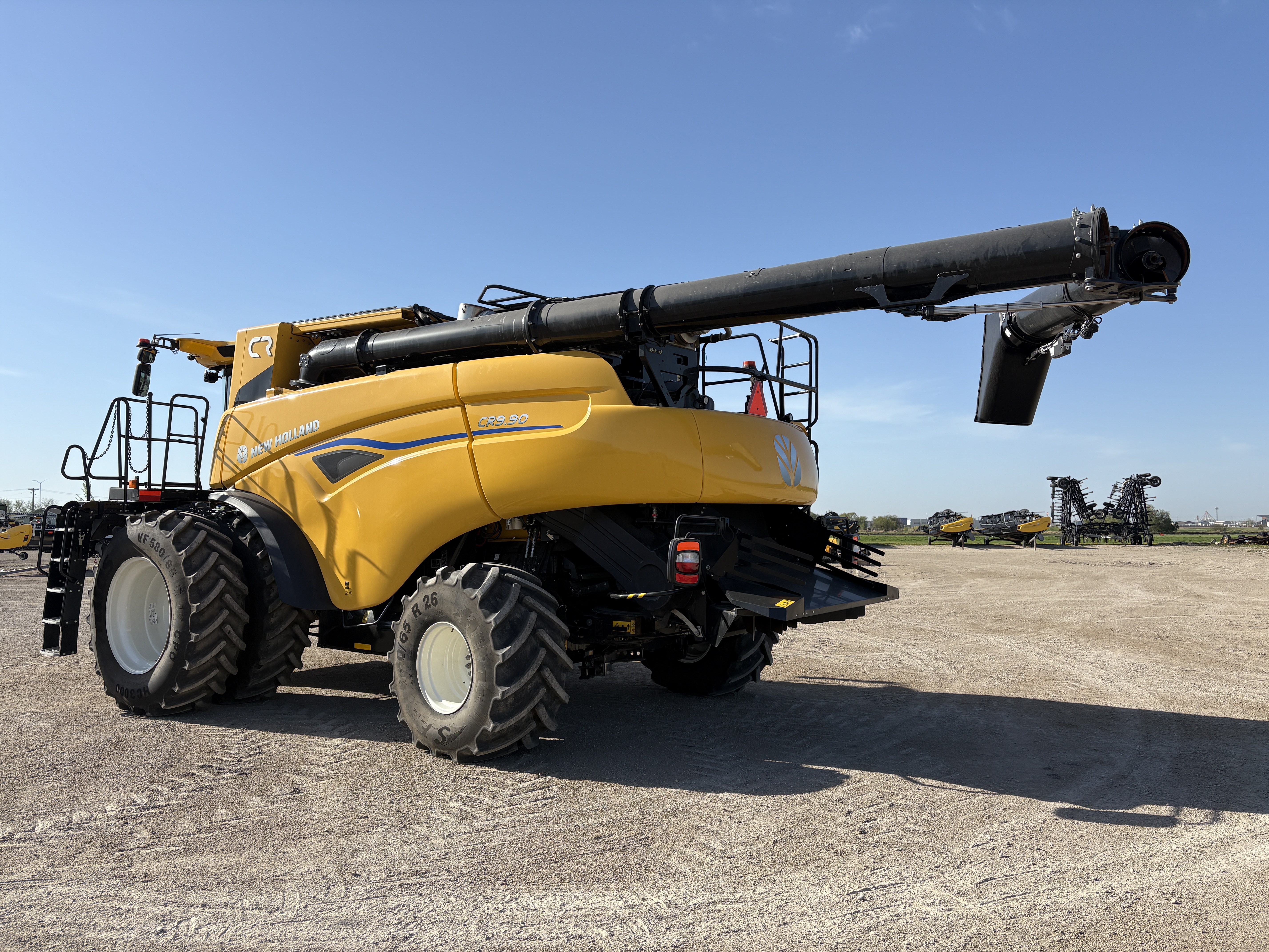 2024 New Holland CR9.90Z Combine