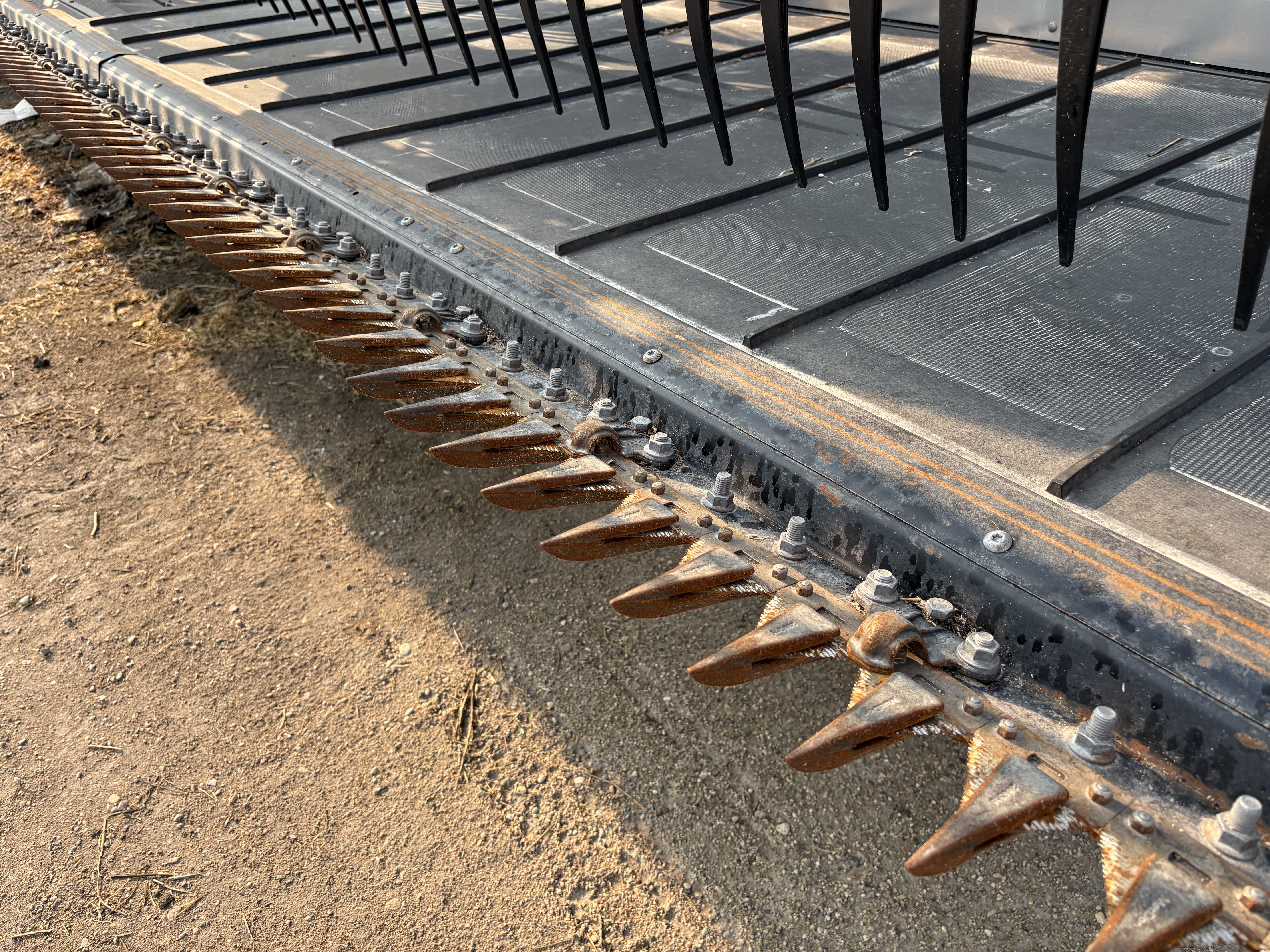 2023 MacDon FD240 Header Draper Flex