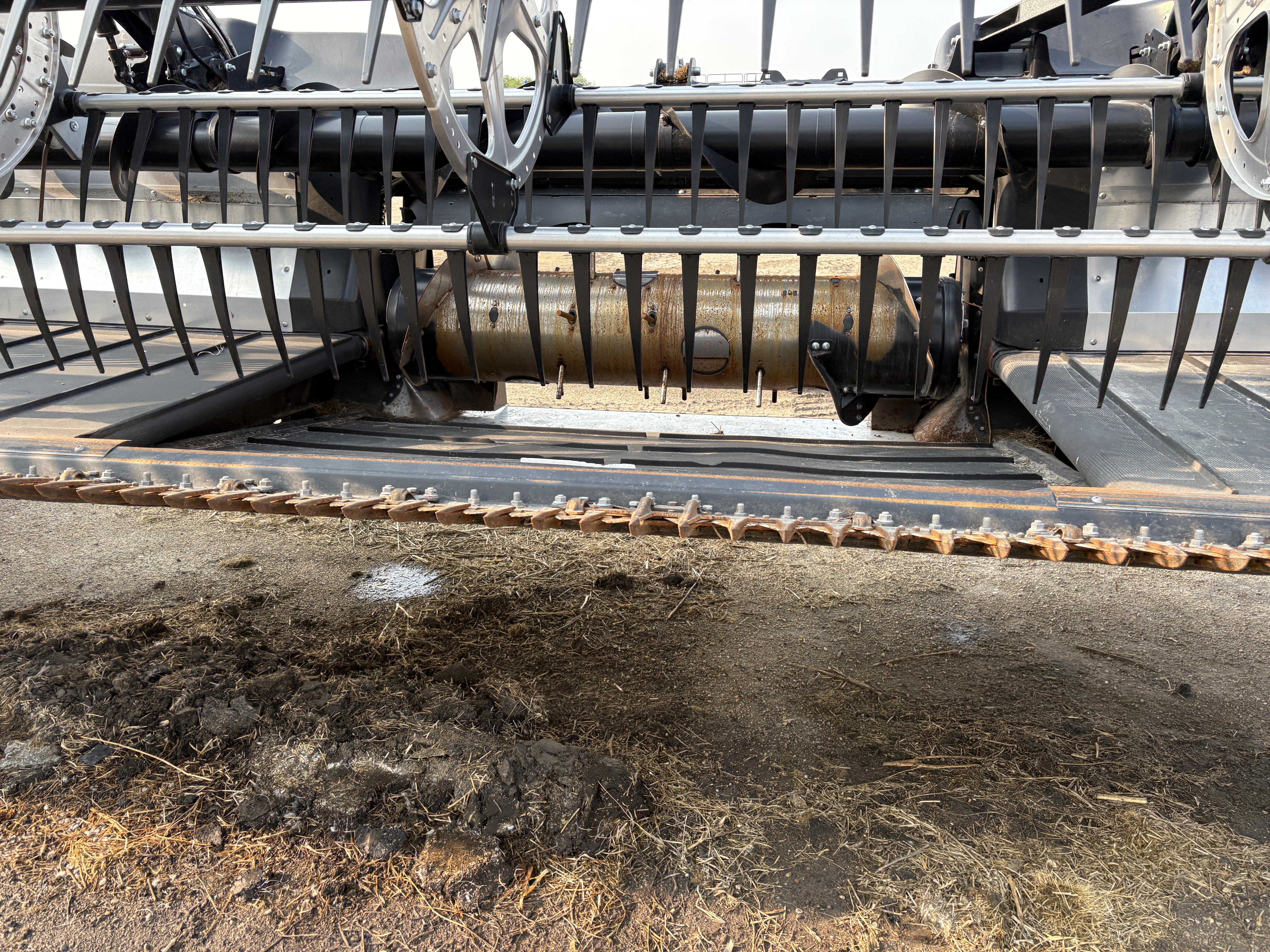 2023 MacDon FD240 Header Draper Flex