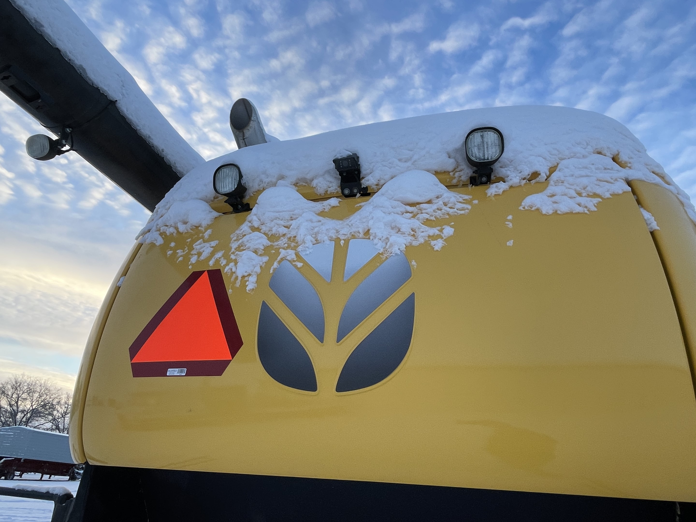 2023 New Holland CX8.80 Combine