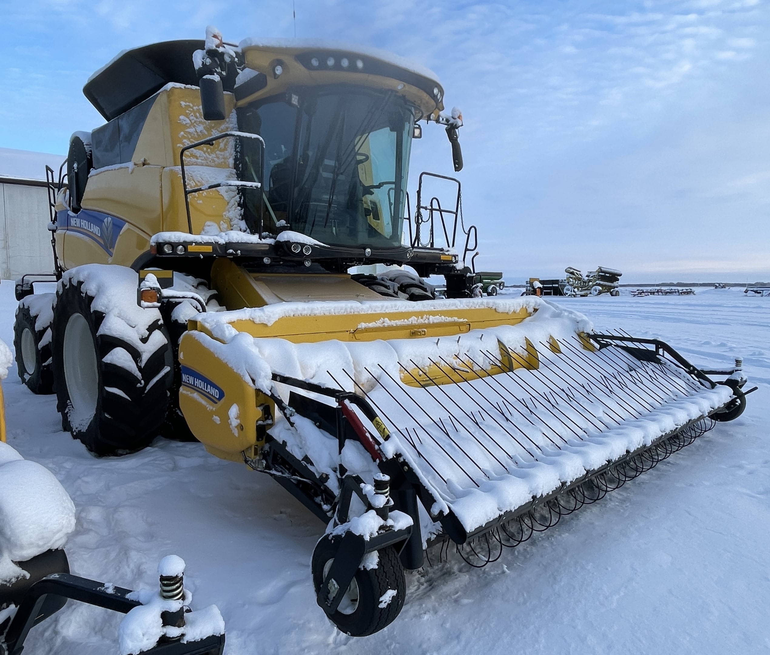 2023 New Holland CX8.80 Combine