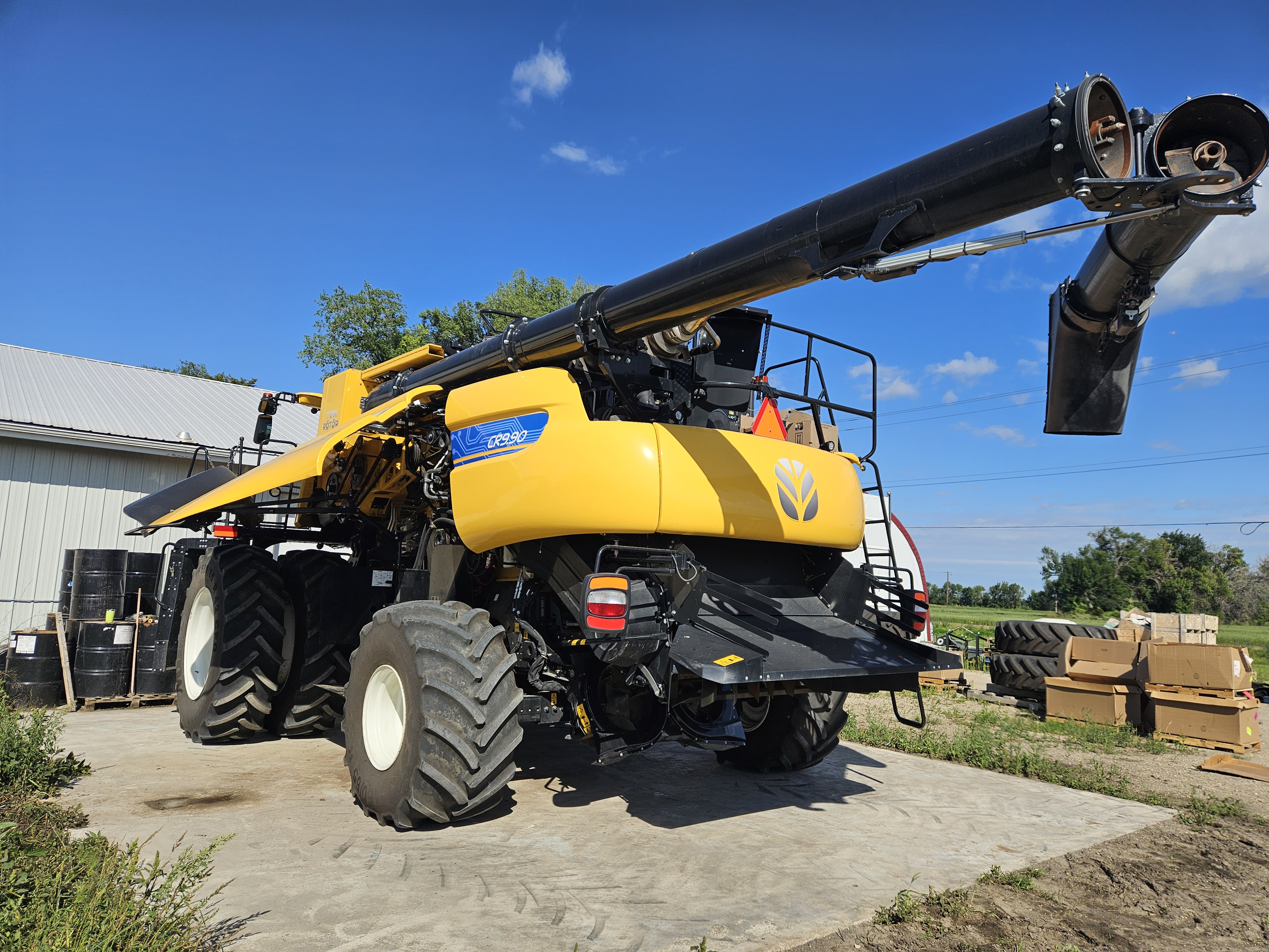2023 New Holland CR9.90Z Combine