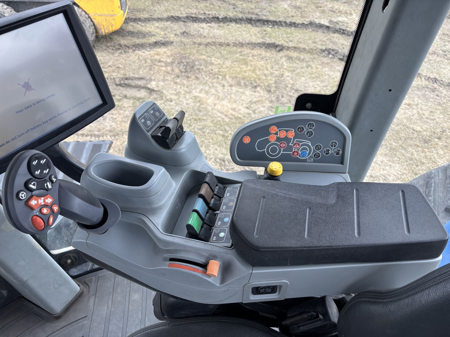 2019 New Holland T9.645 Tractor Rubber Track