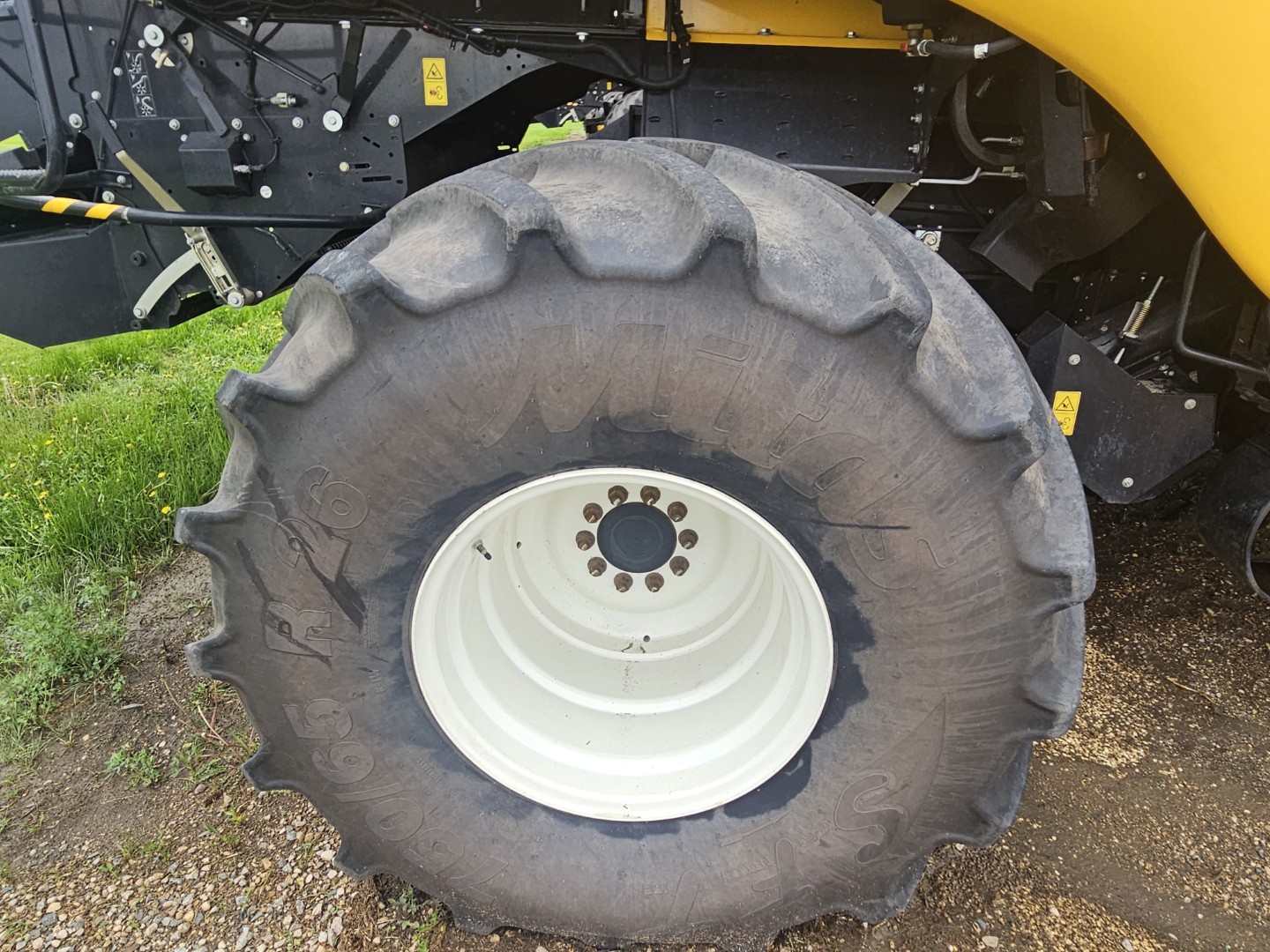 2023 New Holland CR9.90Z Combine
