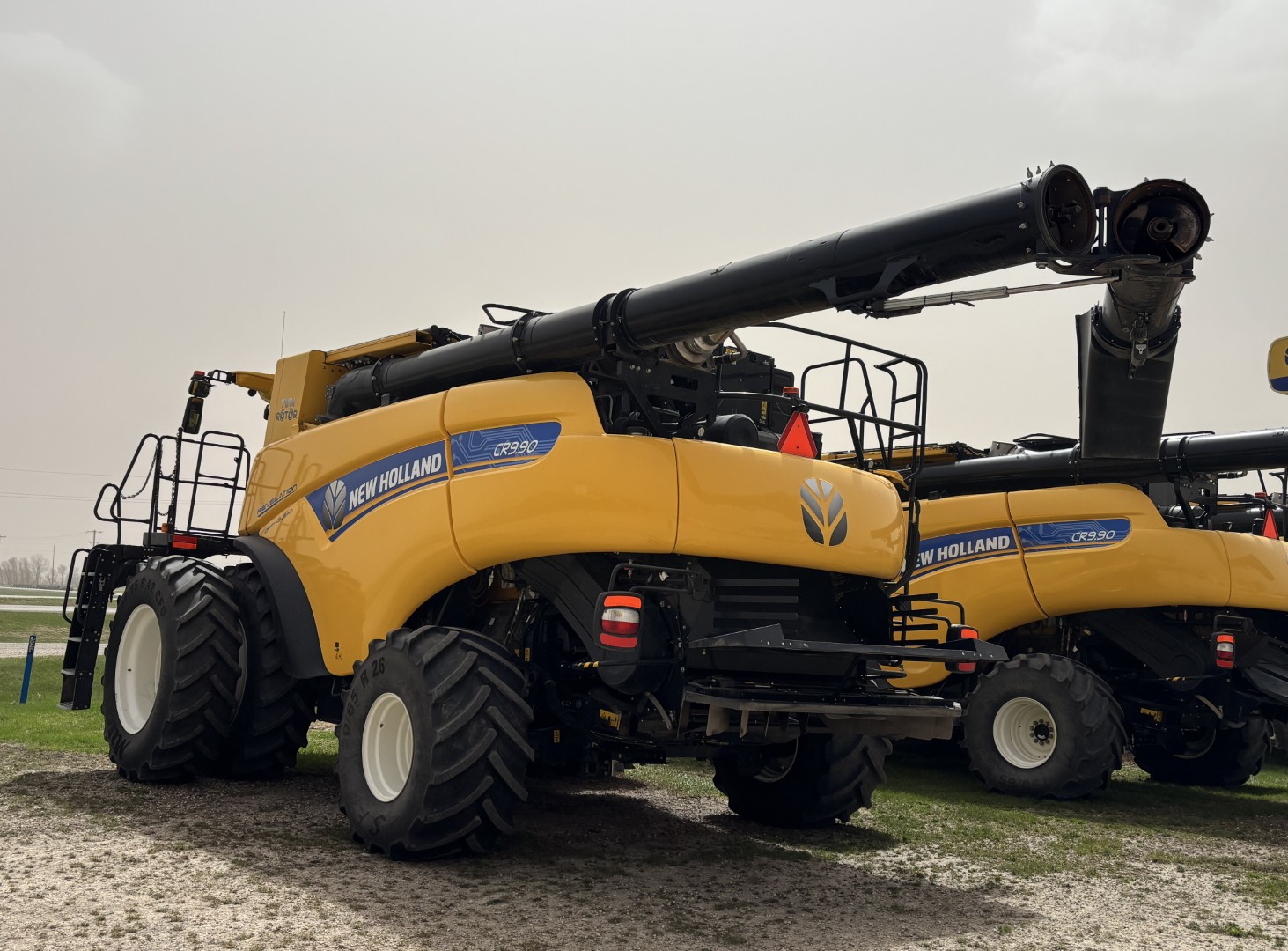 2023 New Holland CR9.90Z Combine