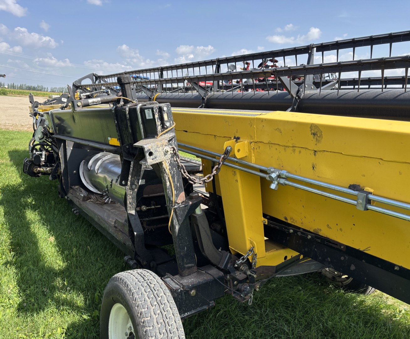 2010 New Holland 94C Header Draper