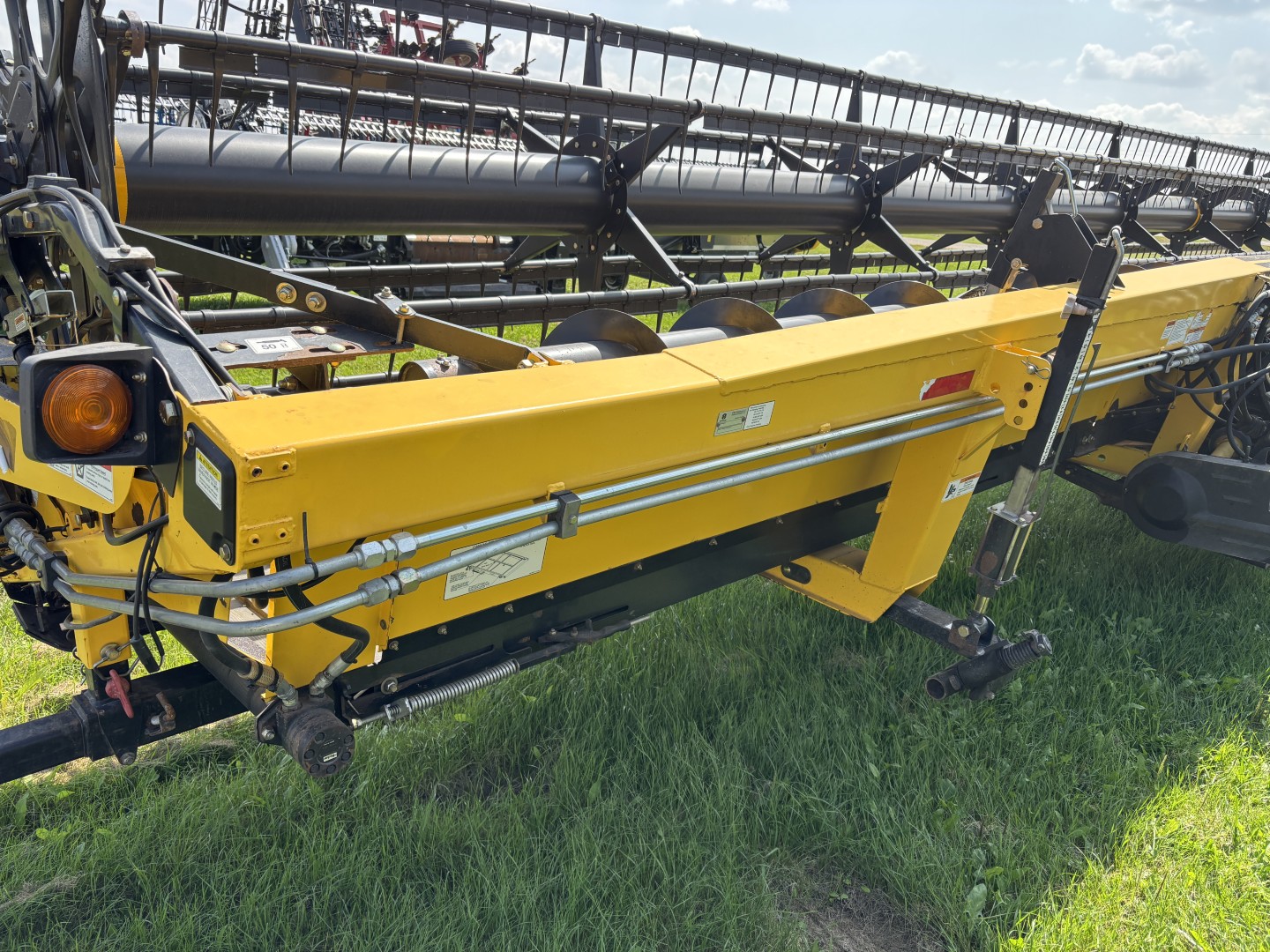 2010 New Holland 94C Header Draper