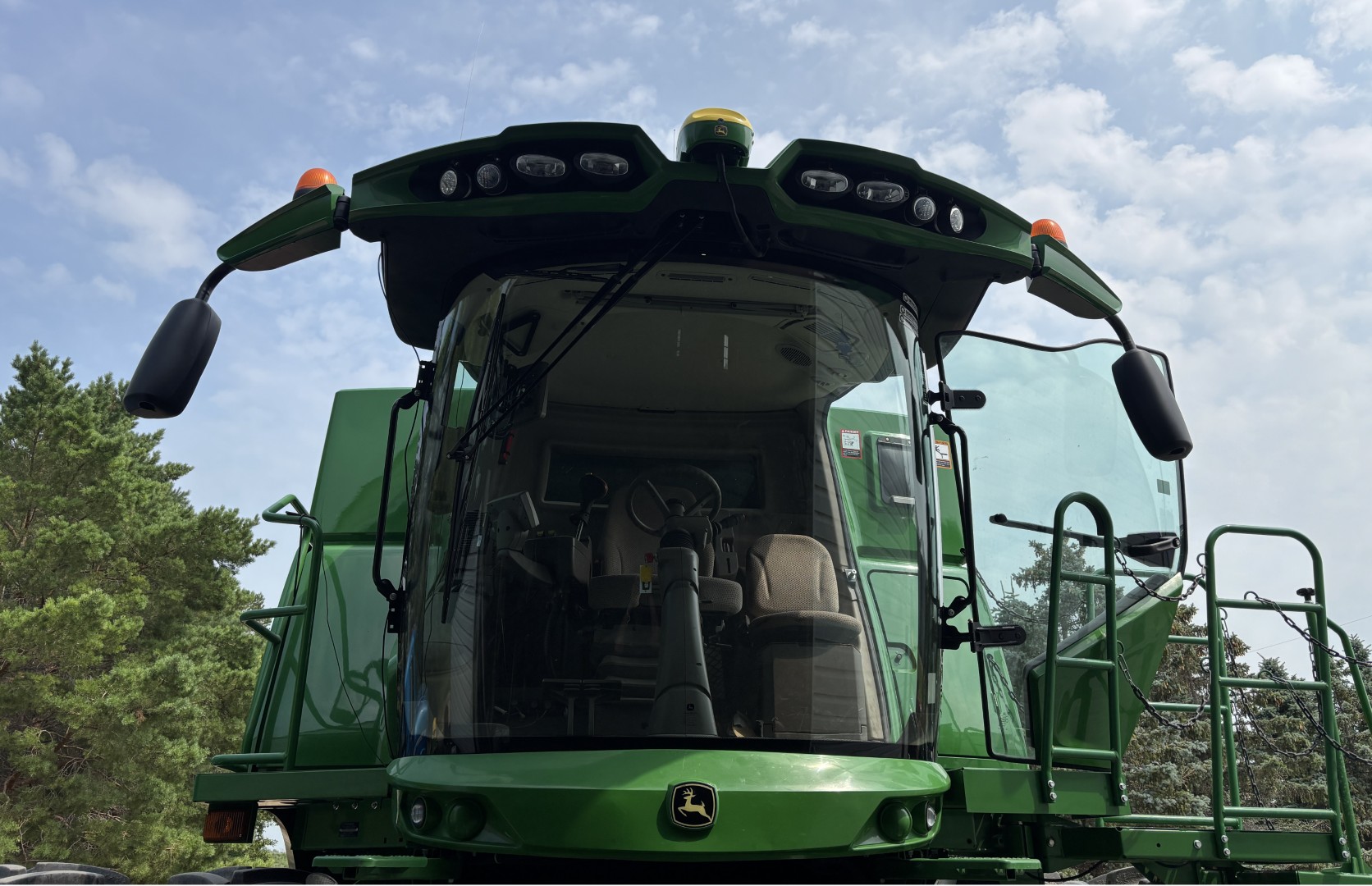 2015 John Deere S680 Combine