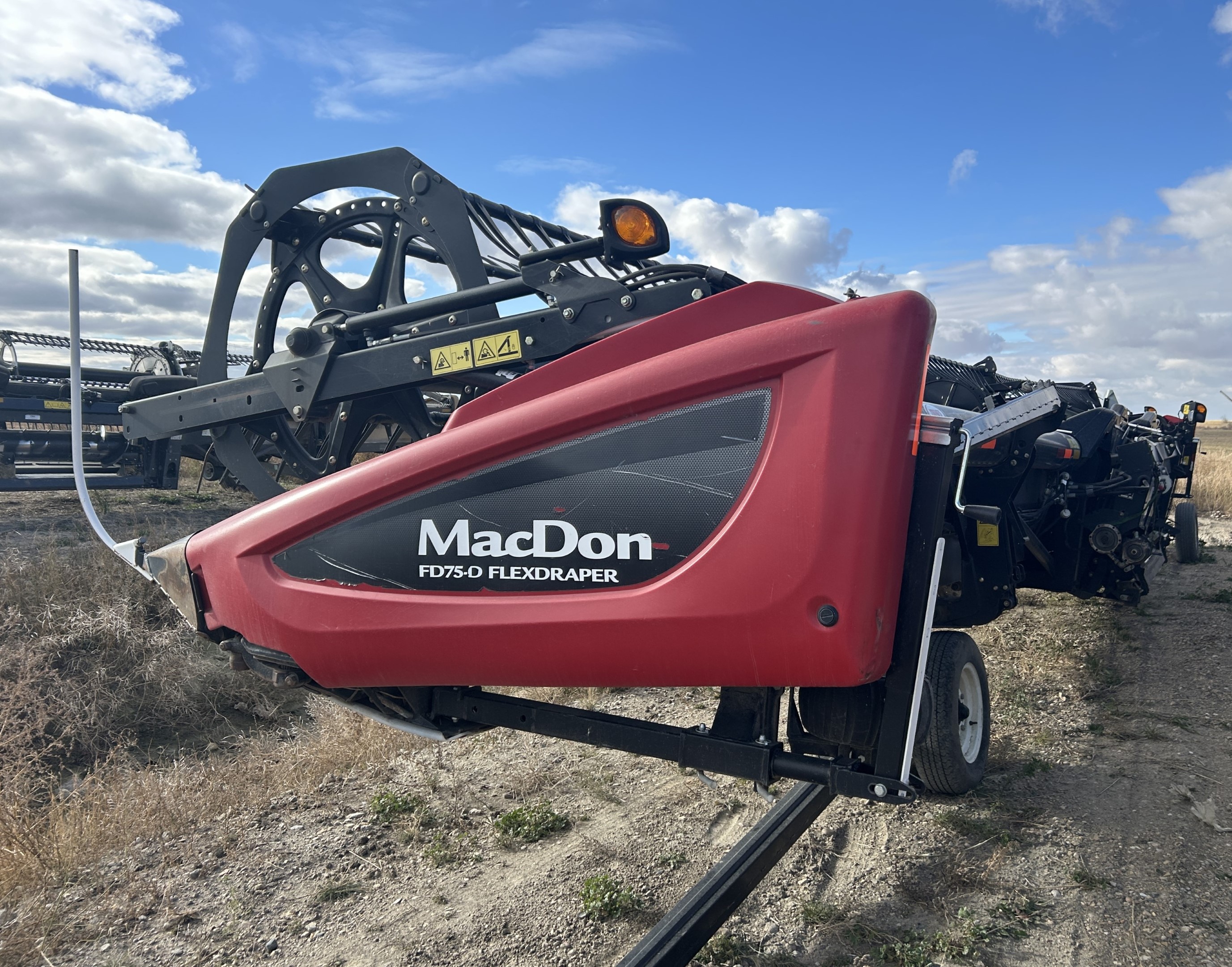 2016 MacDon FD75 Header Draper Flex