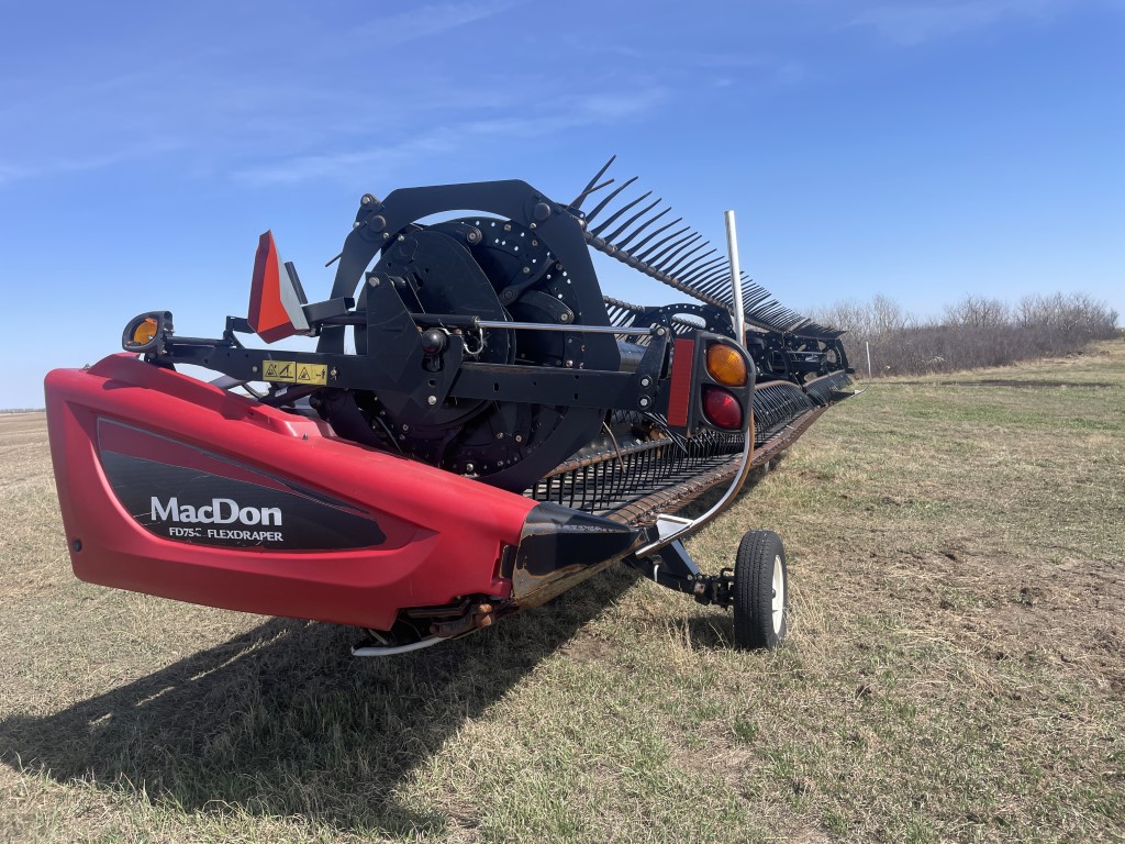 2016 MacDon FD75 Header Draper Flex