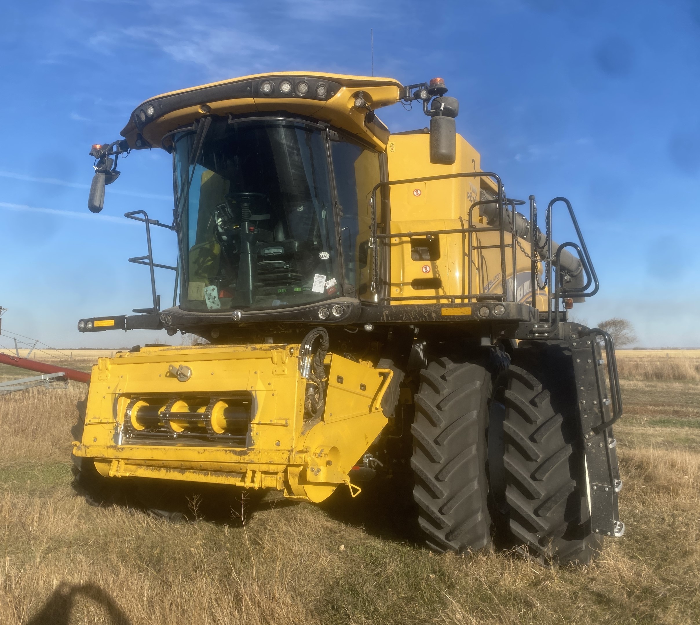 2022 New Holland CR9.90Z Combine