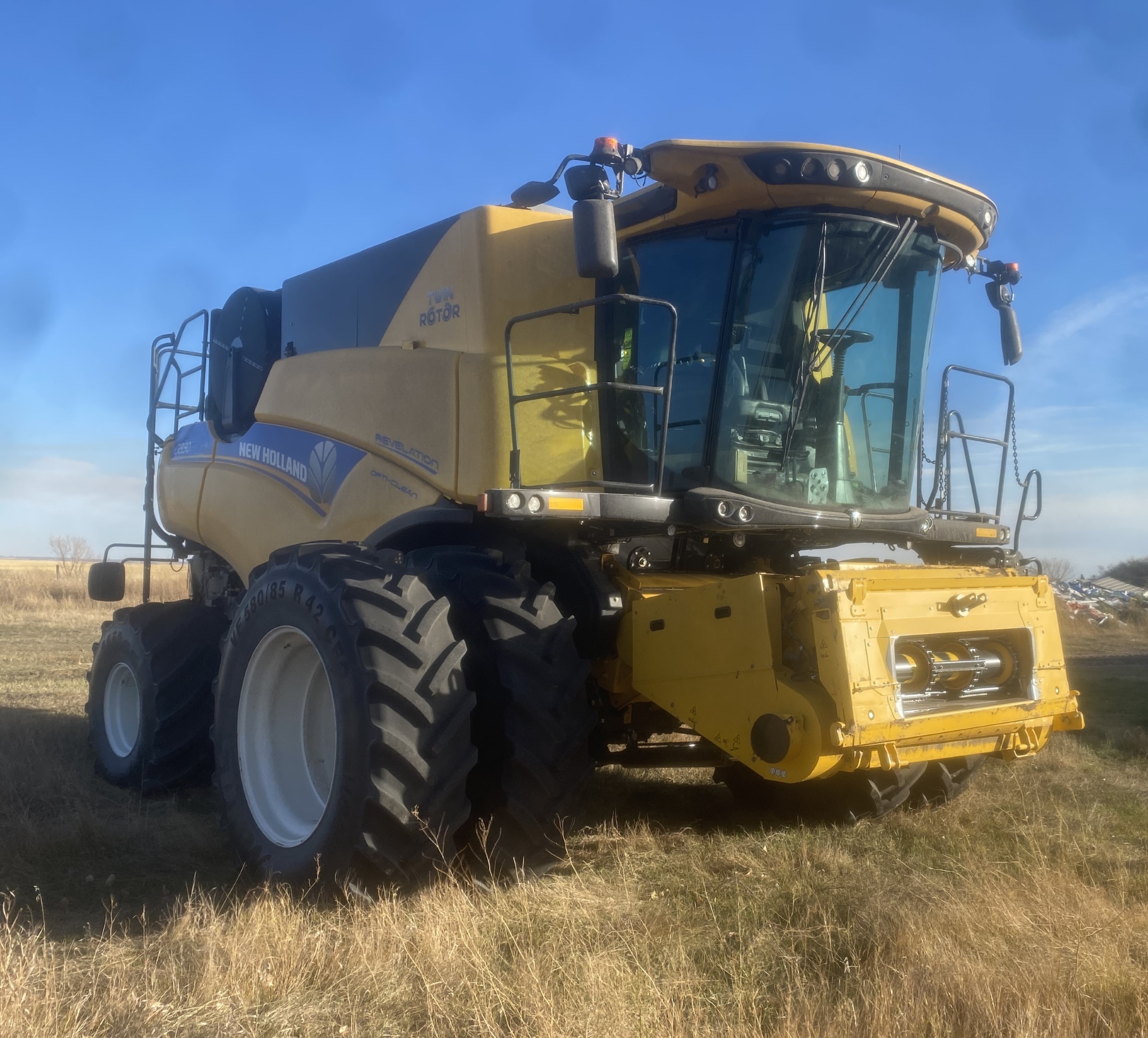 2022 New Holland CR9.90Z Combine