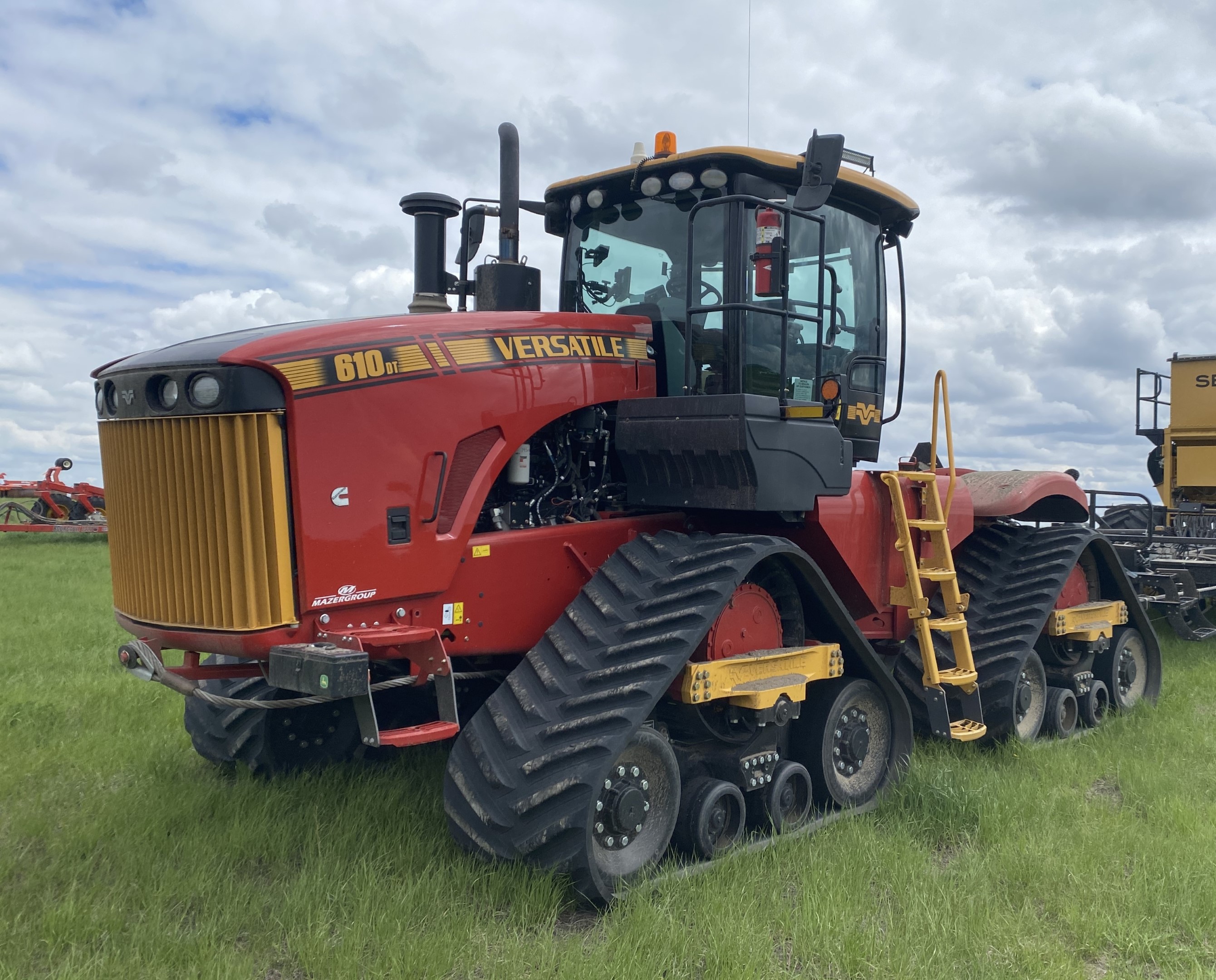 2021 Versatile 610DT Tractor Rubber Track