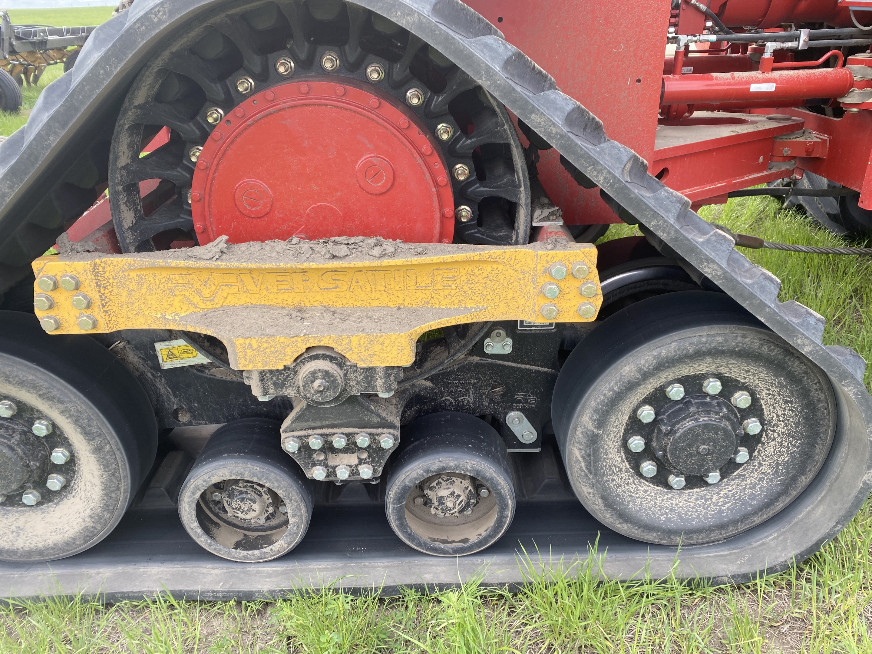 2021 Versatile 610DT Tractor Rubber Track