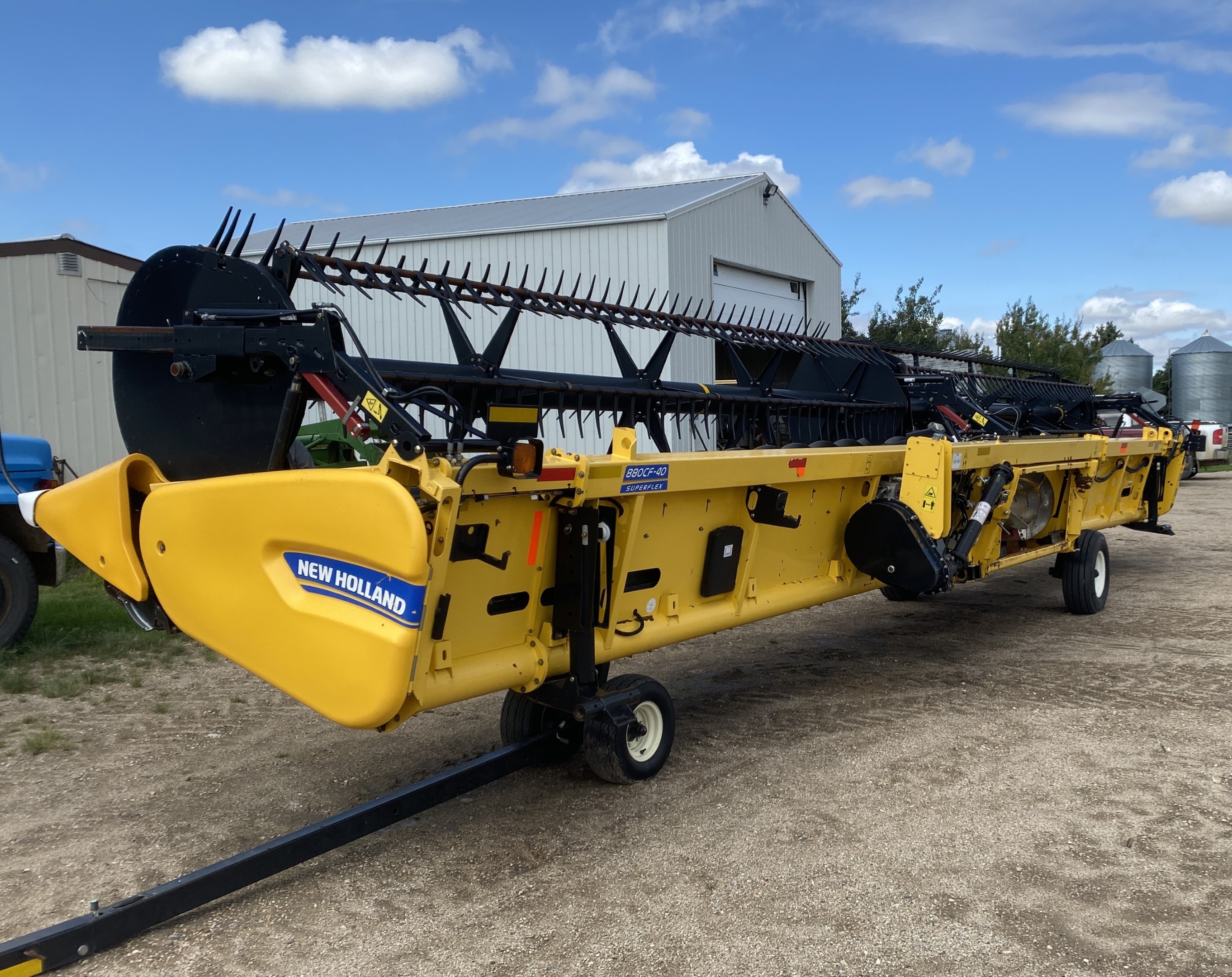 2013 New Holland 880CF-40 Header Draper Flex