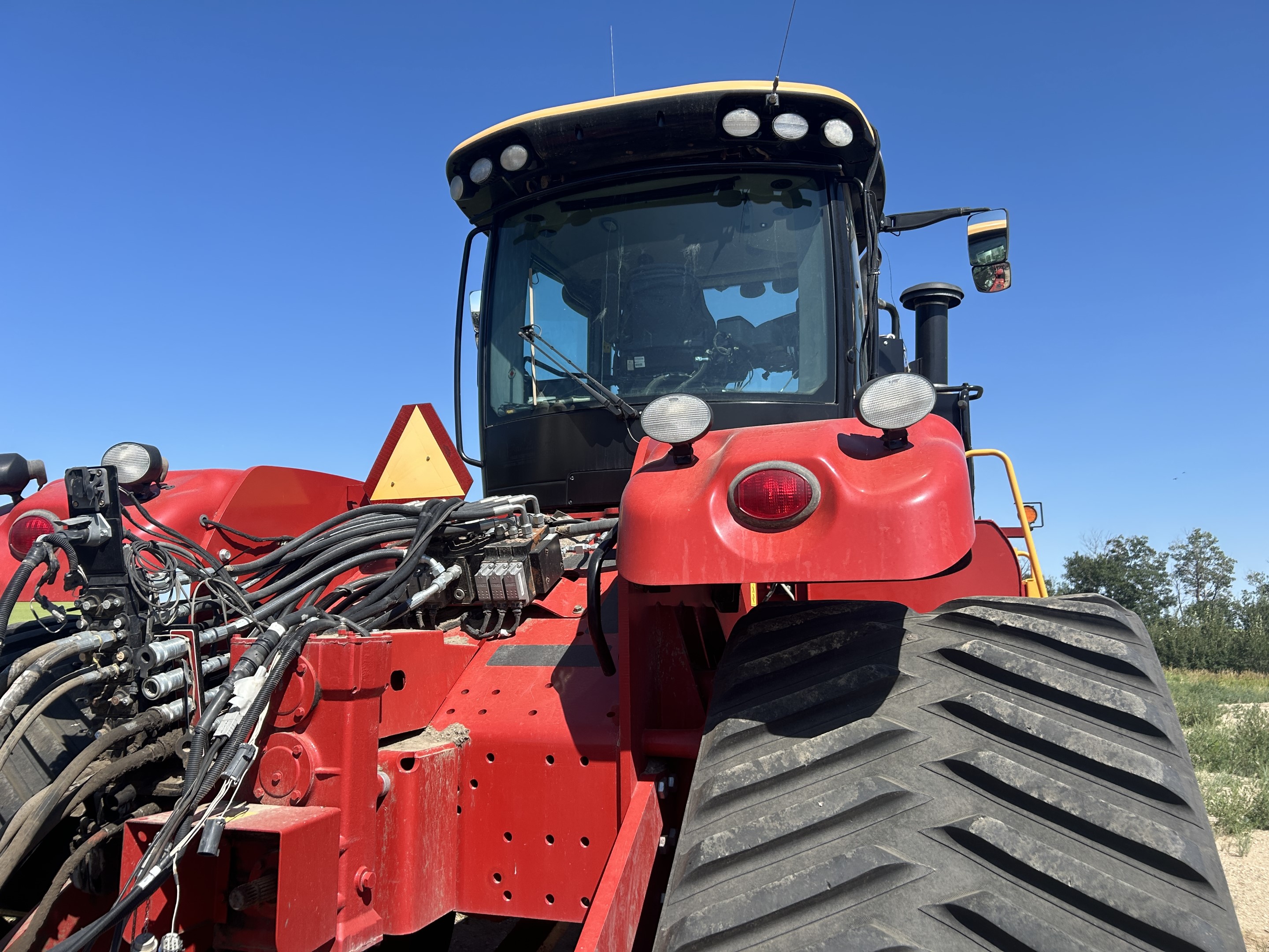 2019 Versatile 610DT Tractor Rubber Track