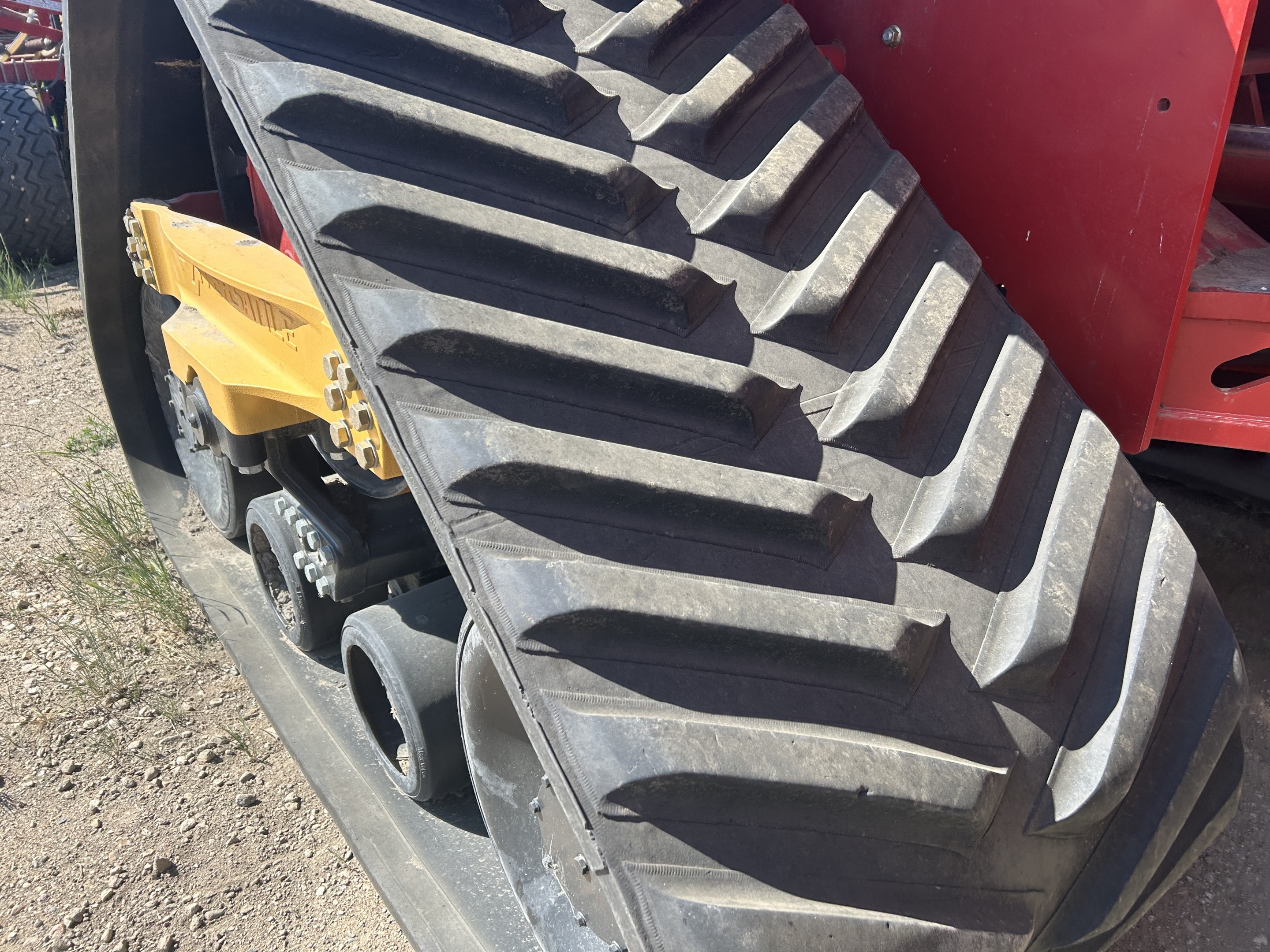 2019 Versatile 610DT Tractor Rubber Track