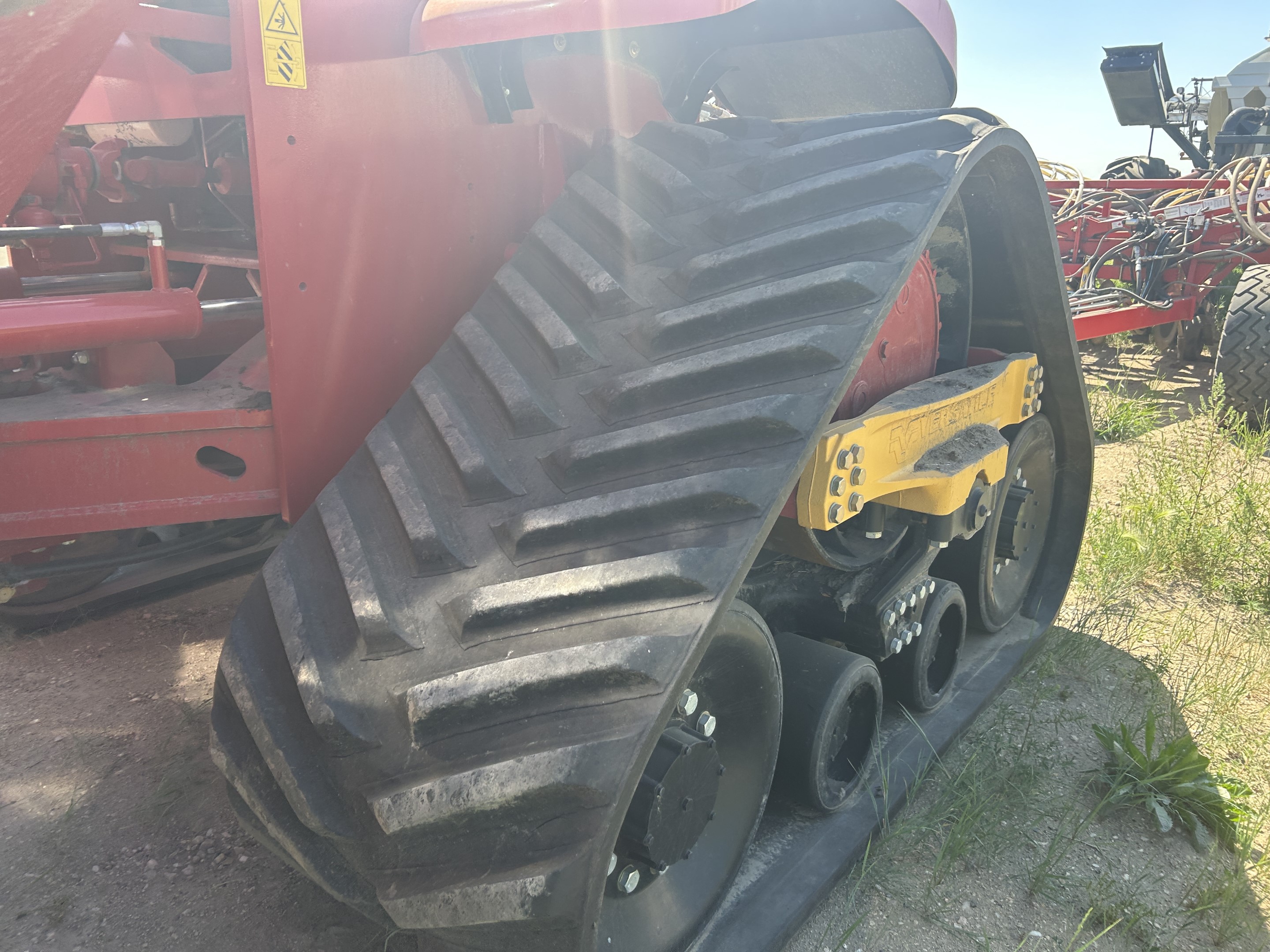 2019 Versatile 610DT Tractor Rubber Track